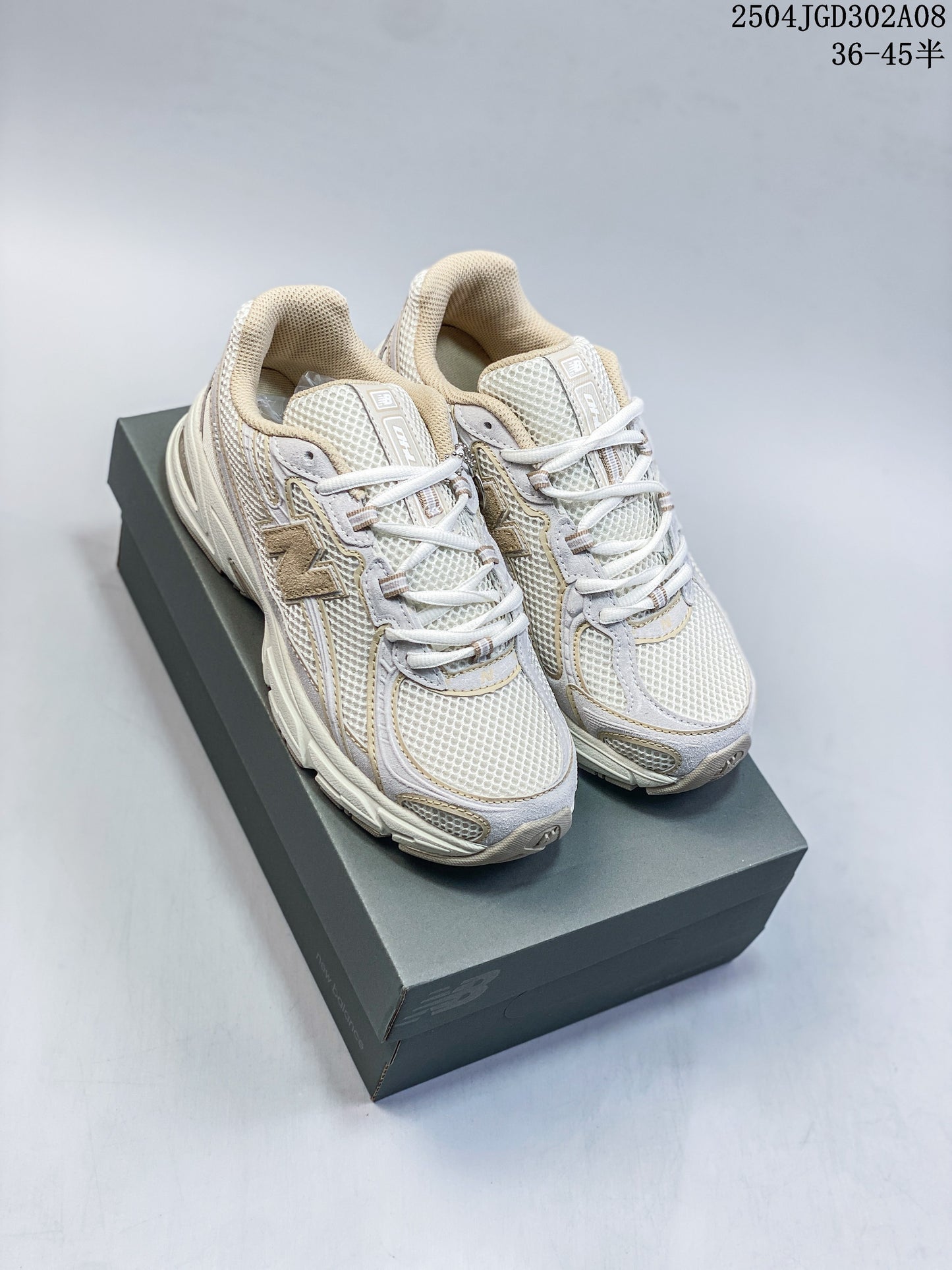 New Balance 740 Sneakers