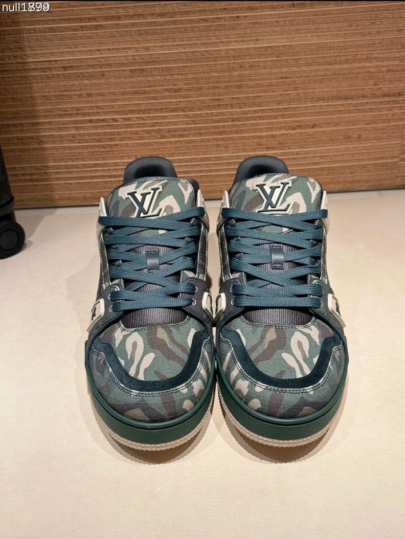 LV Trainer sneakers 1AIKP0