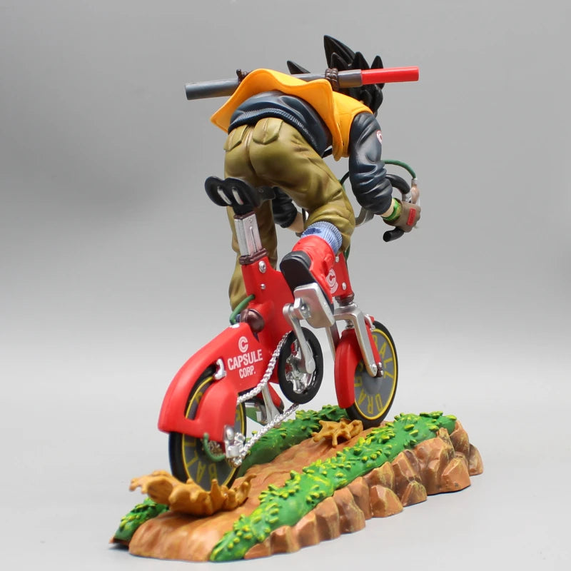 DBZ: Son Goku Capsule Corp. 20.5cm