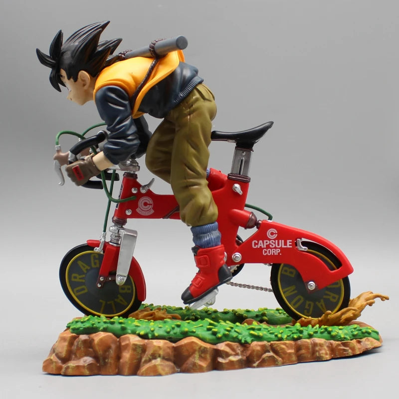 DBZ: Son Goku Capsule Corp. 20.5cm