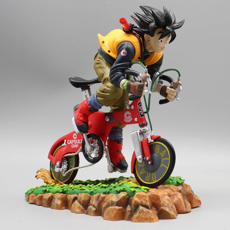 DBZ: Son Goku Capsule Corp. 20.5cm