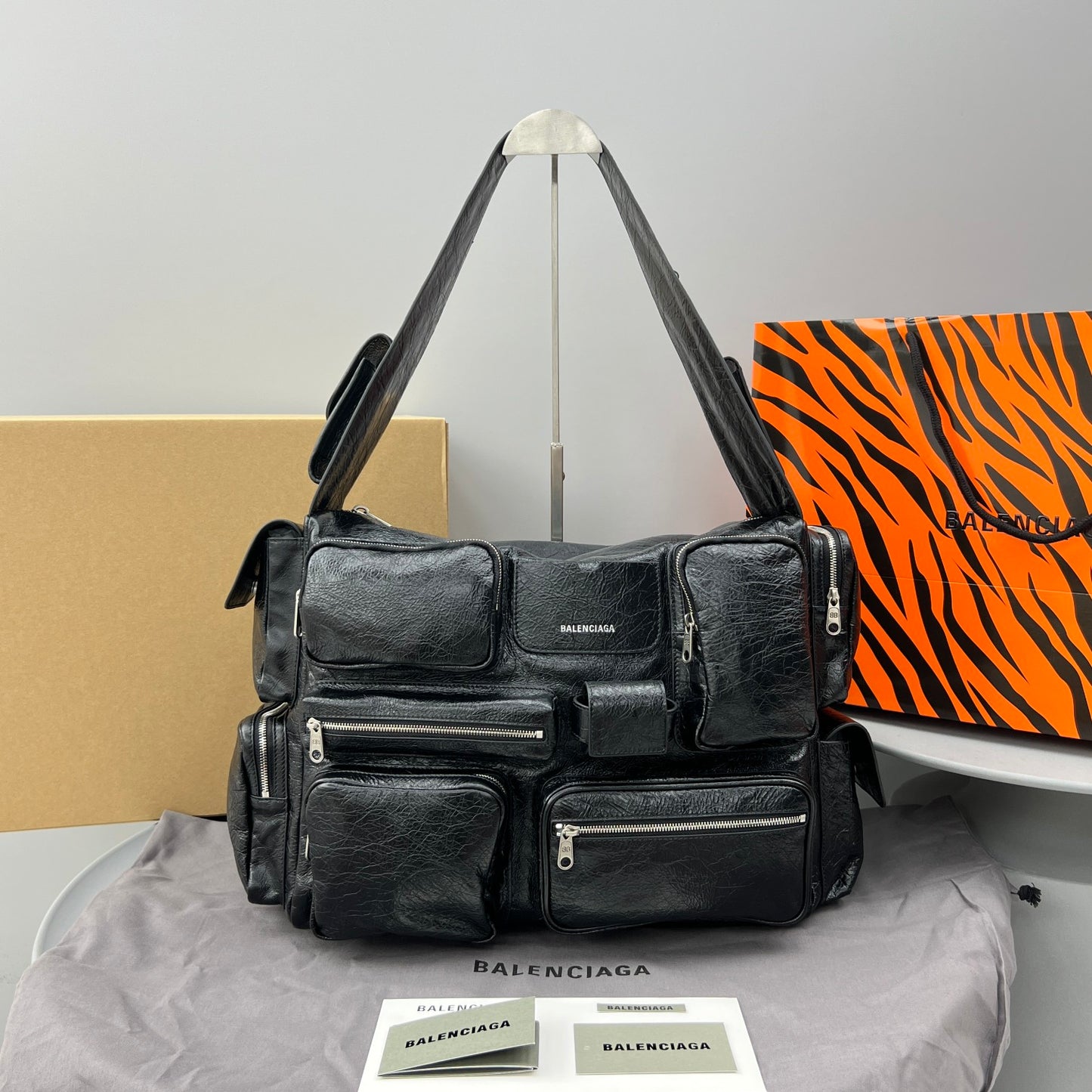 BALENCIAGA SUPERBUSY LARGE SLING BAG IN BLACK