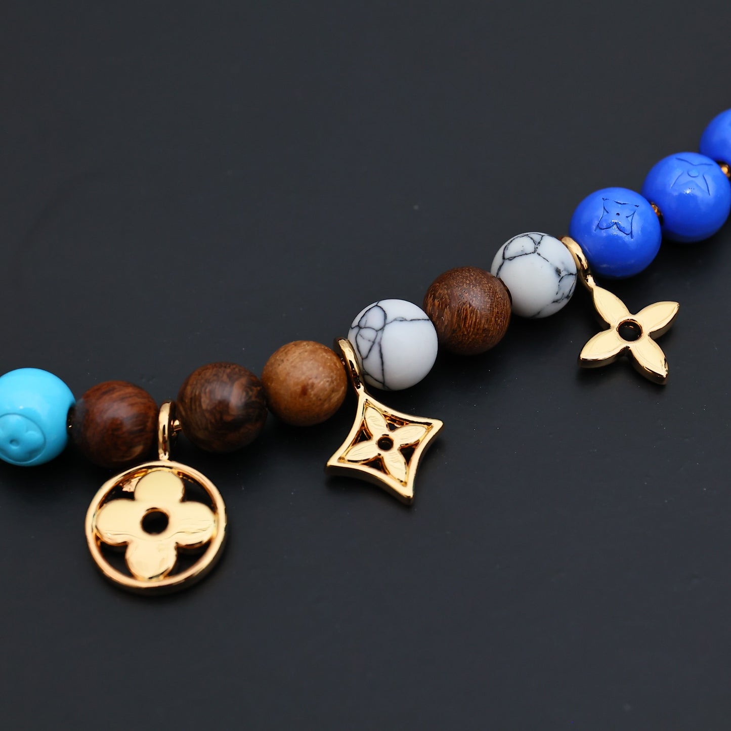 LV Surfin' Beads Necklace M01891