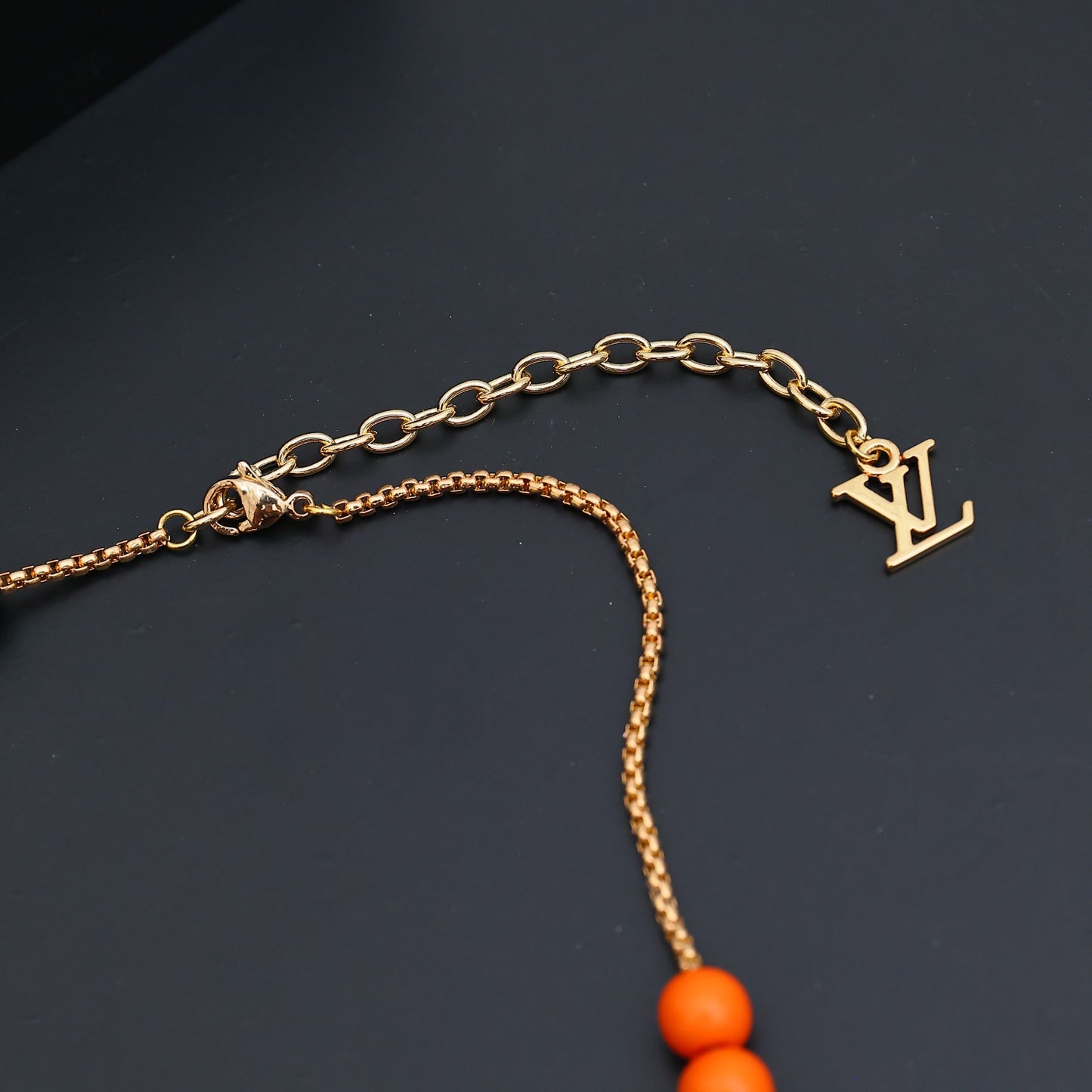 LV Surfin' Beads Necklace M01891