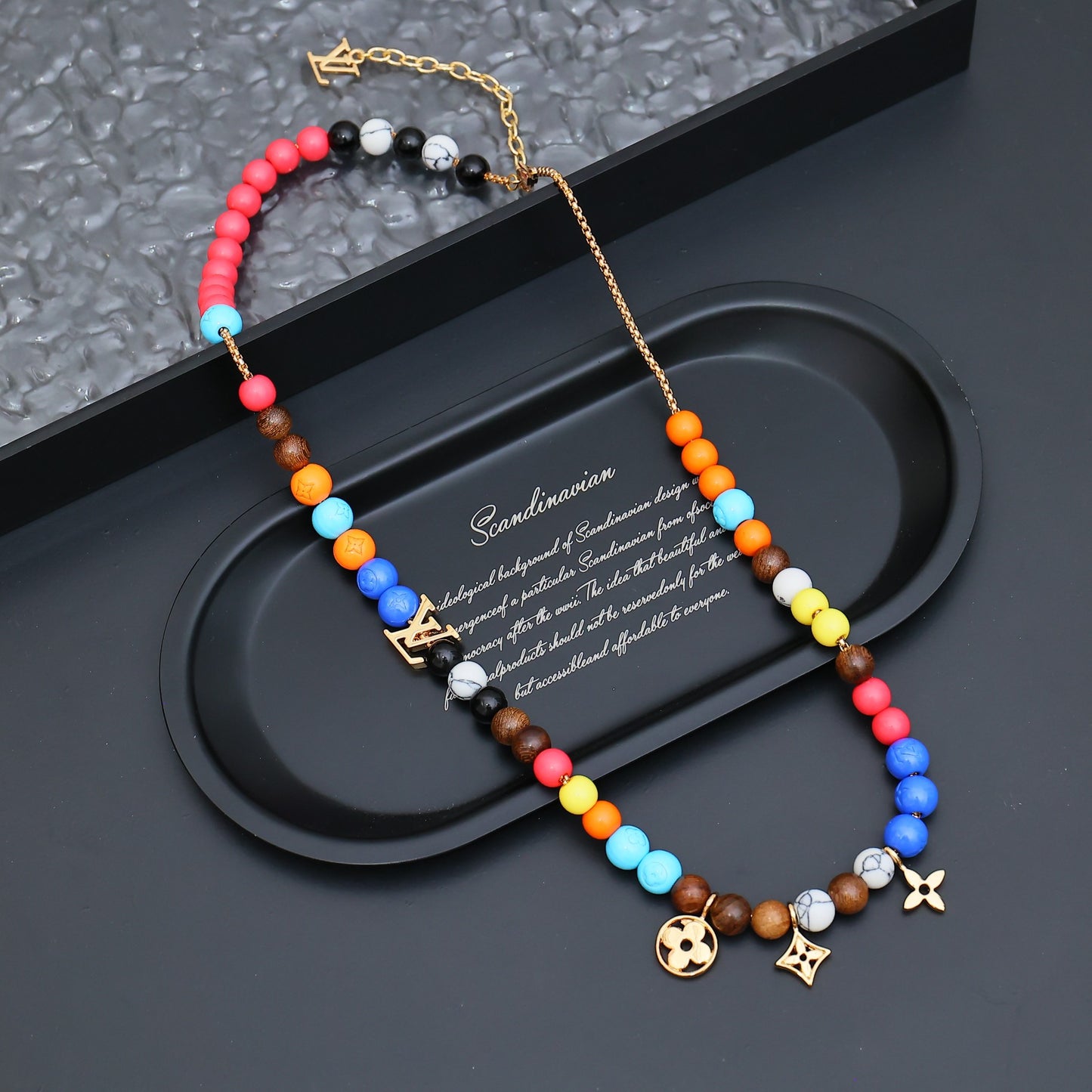 LV Surfin' Beads Necklace M01891