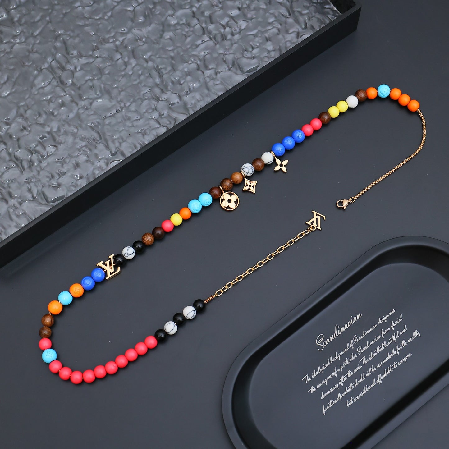 LV Surfin' Beads Necklace M01891