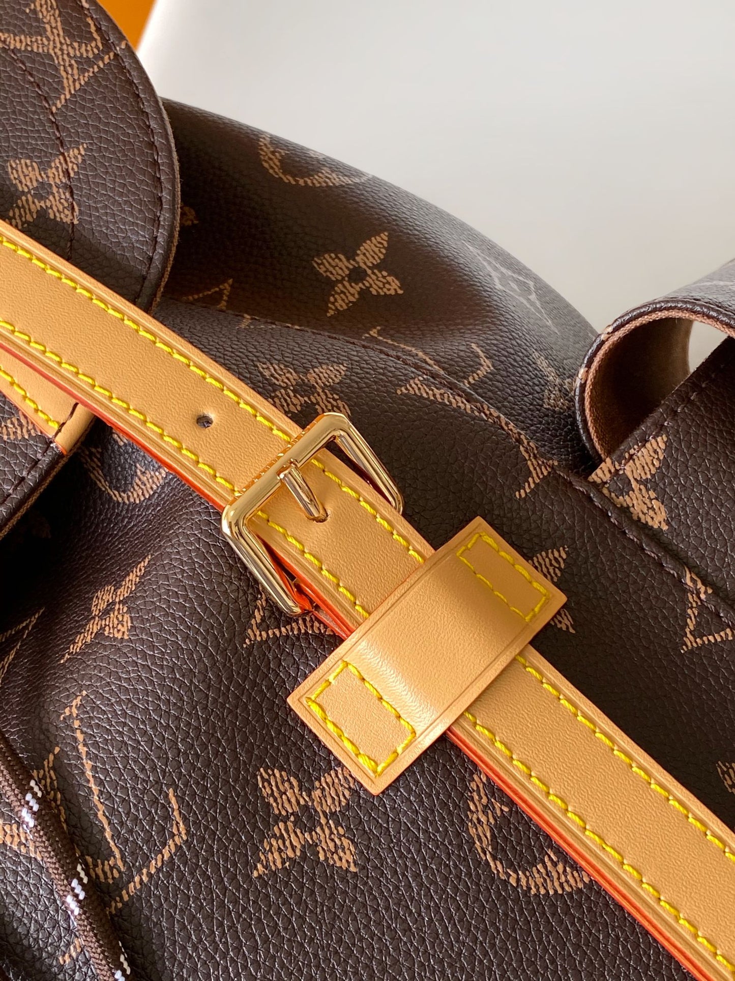 LV Christopher MM M14038
