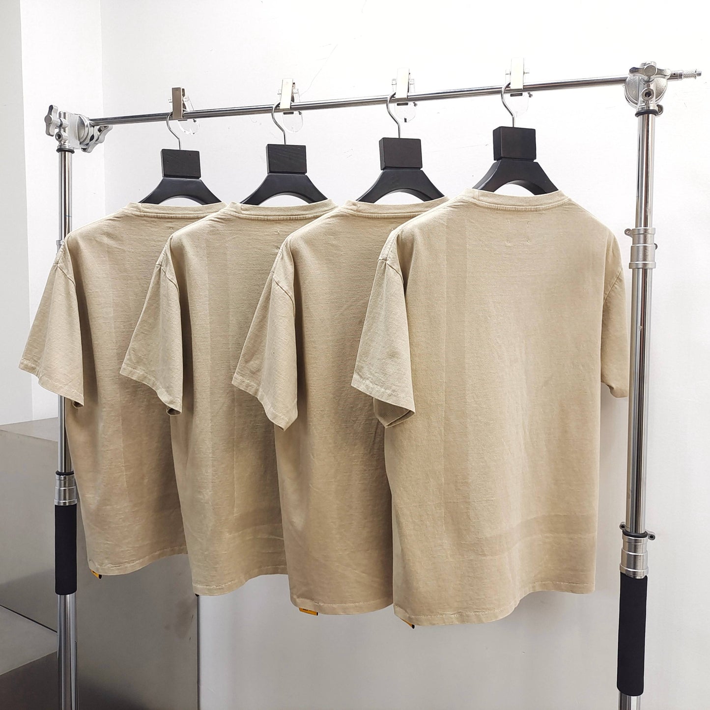 Gallery Dept. VINTAGE LOGO PAINTED TEE TAUPE