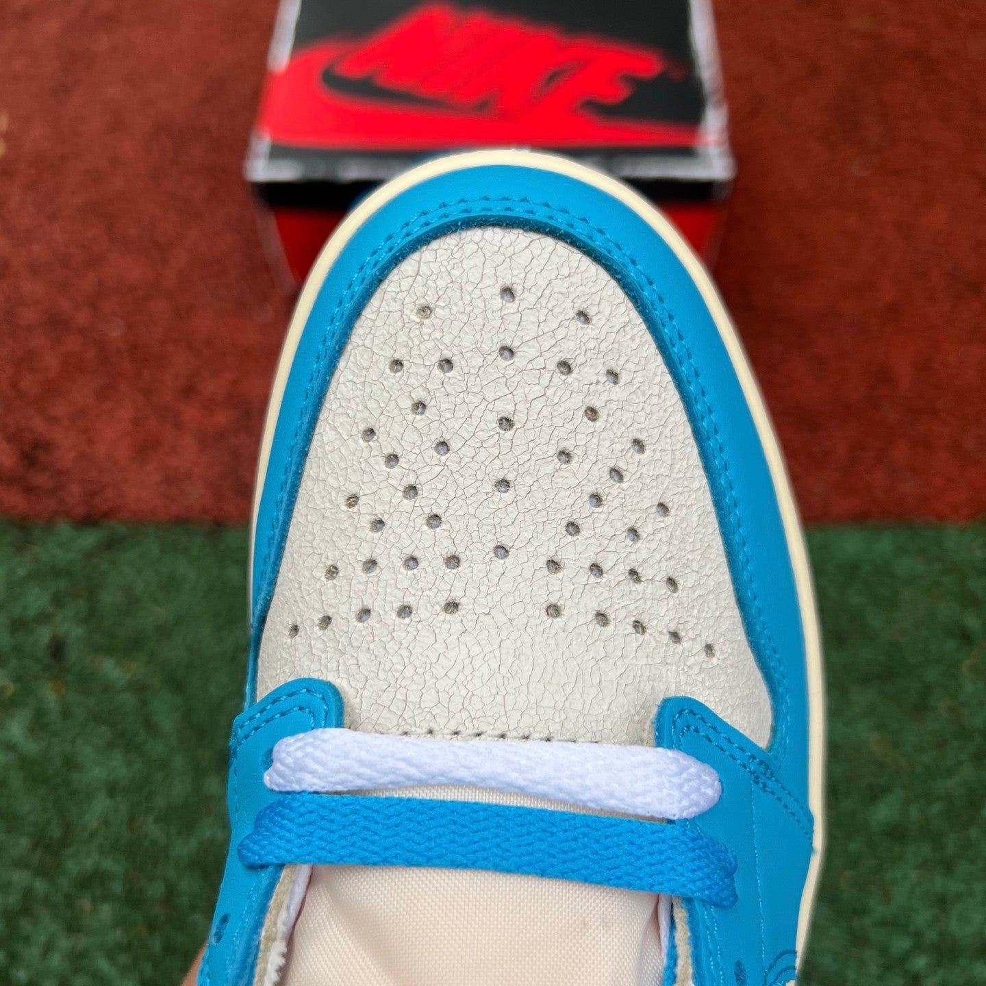 Air Jordan 1 Retro High OG 'UNC Reimagined'