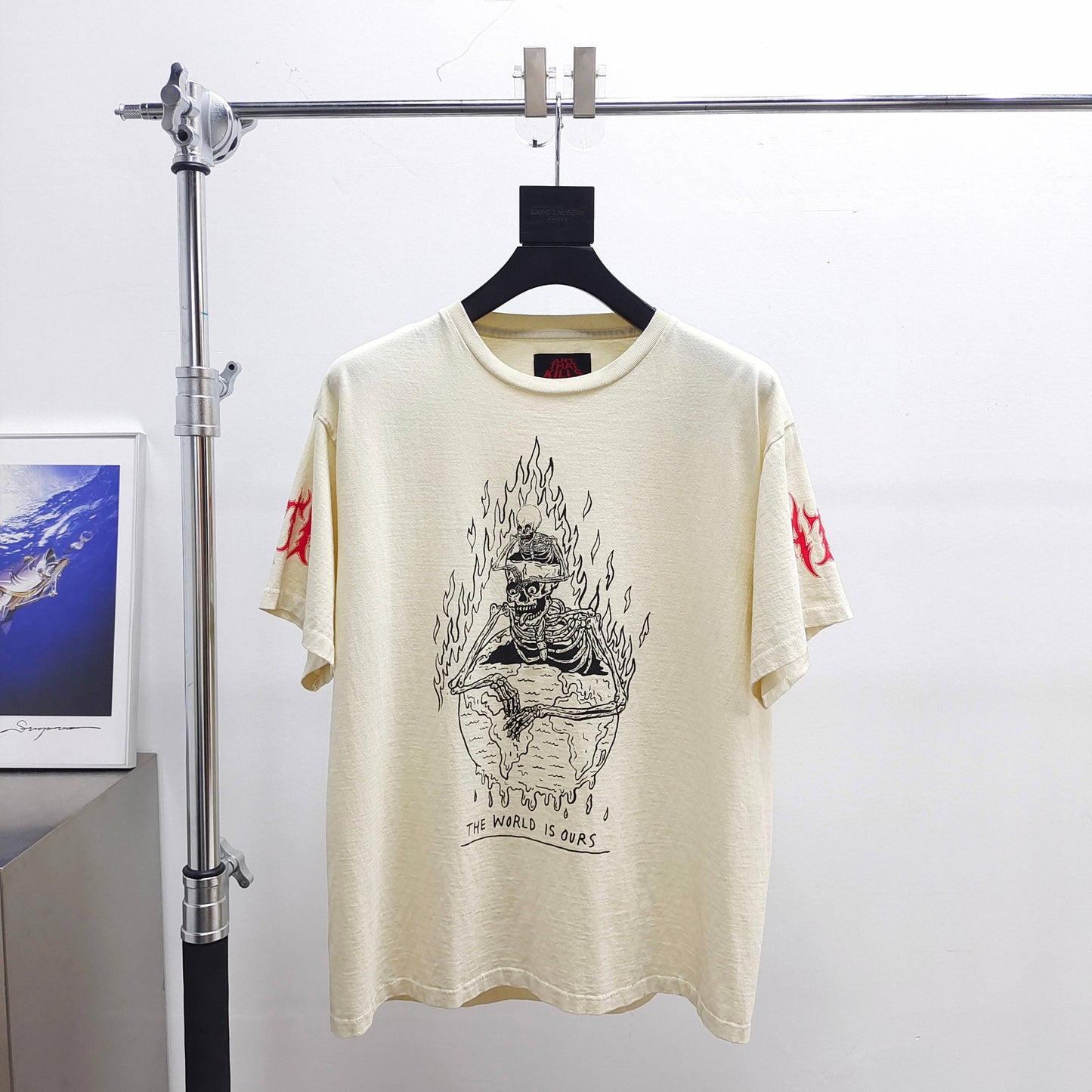 Gallery Dept. THE WORLD IS OURS TEE
