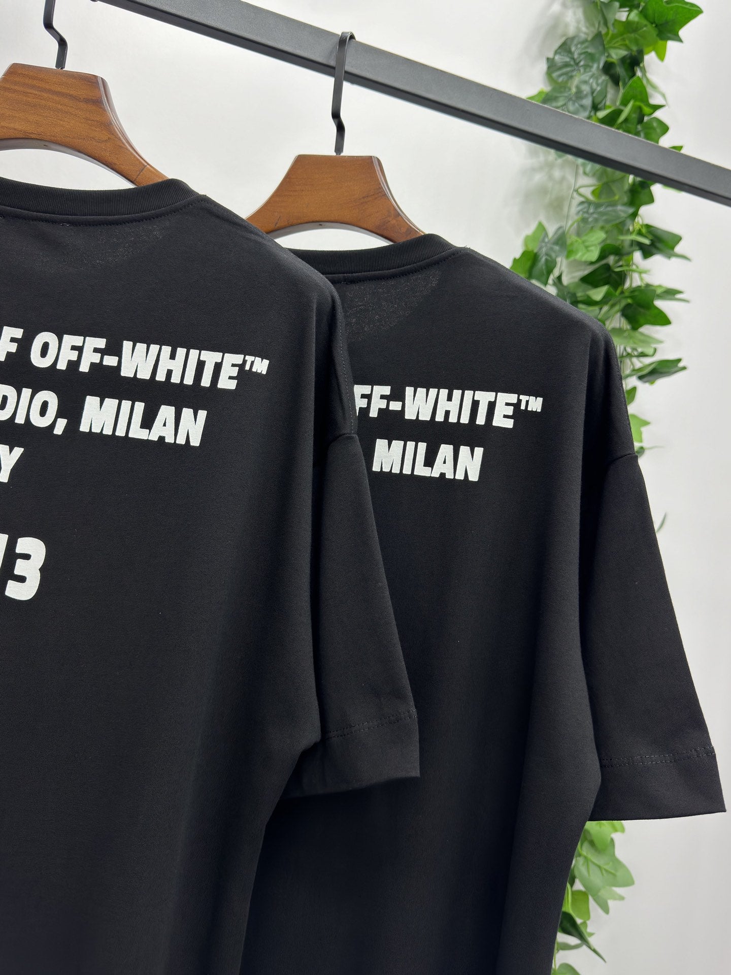 Off-White Crystal Round Logo Over Short-Sleeve Tee 'Black/White'