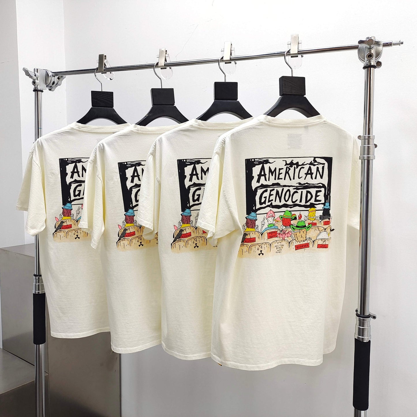 Gallery Dept. SKELETON BEACH THEATER TEE