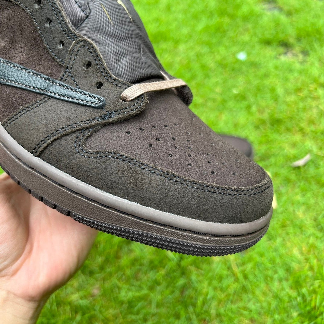 Travis Scott x Air Jordan 1 Low OG "Velvet Brown"