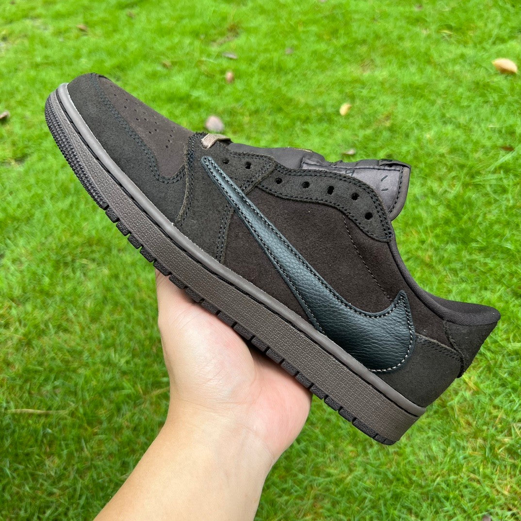 Travis Scott x Air Jordan 1 Low OG "Velvet Brown"