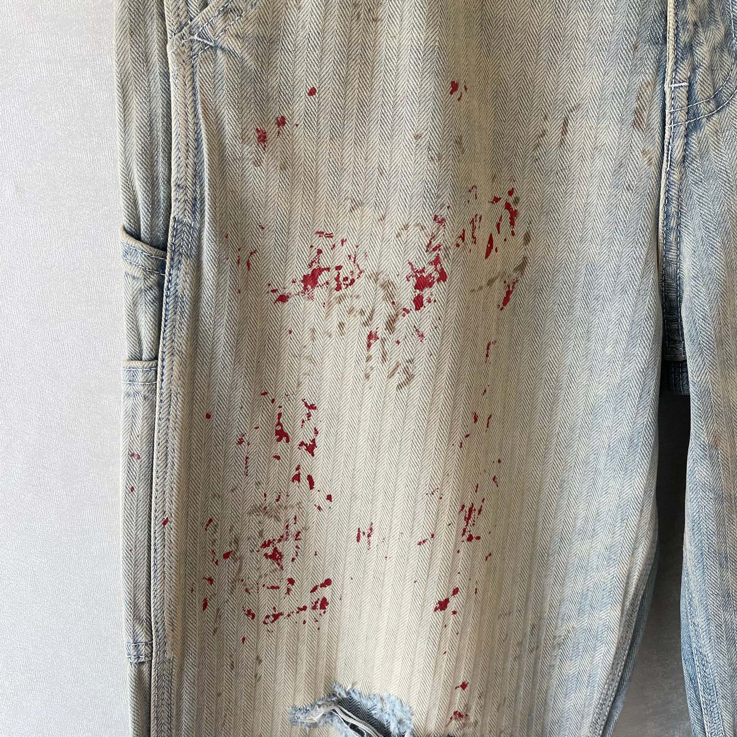 Enfants Riches Déprimés Paint distressed striped jeans