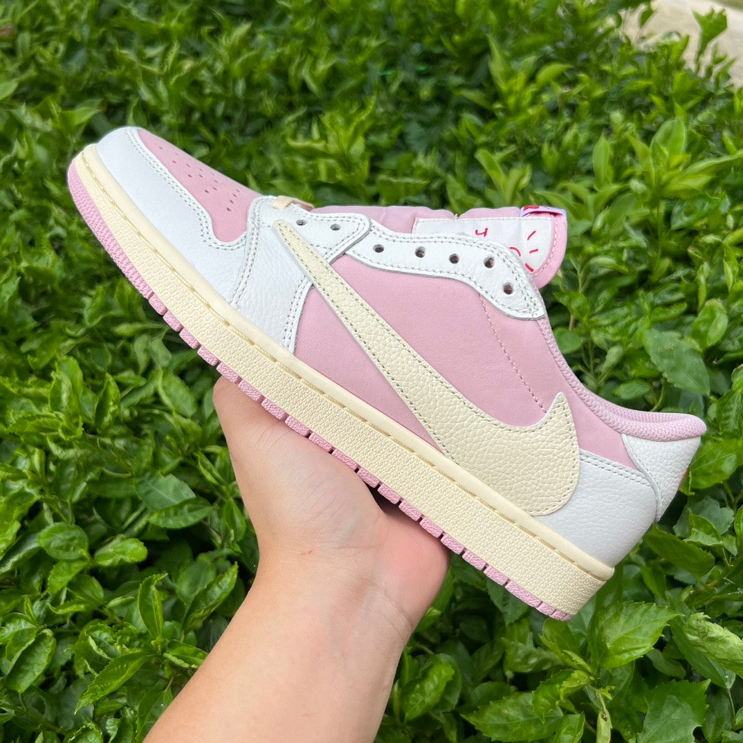 Travis Scott x Air Jordan 1 Low OG "Shy Pink" 2025