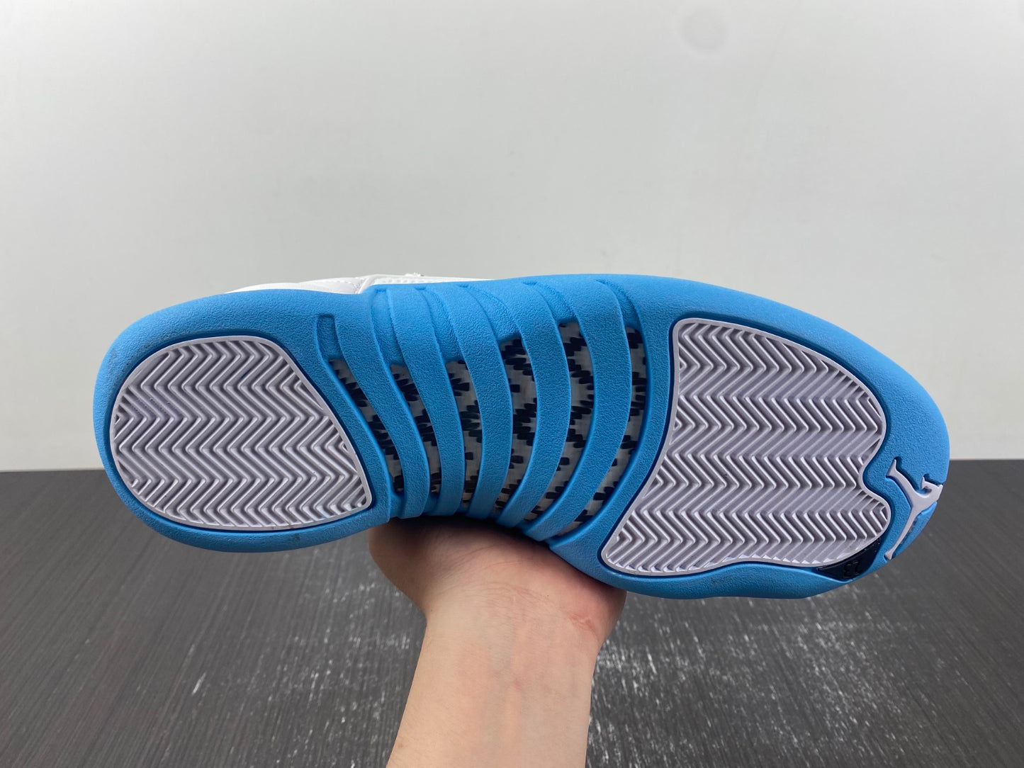 Wmns Air Jordan 12 Retro 'UNC'