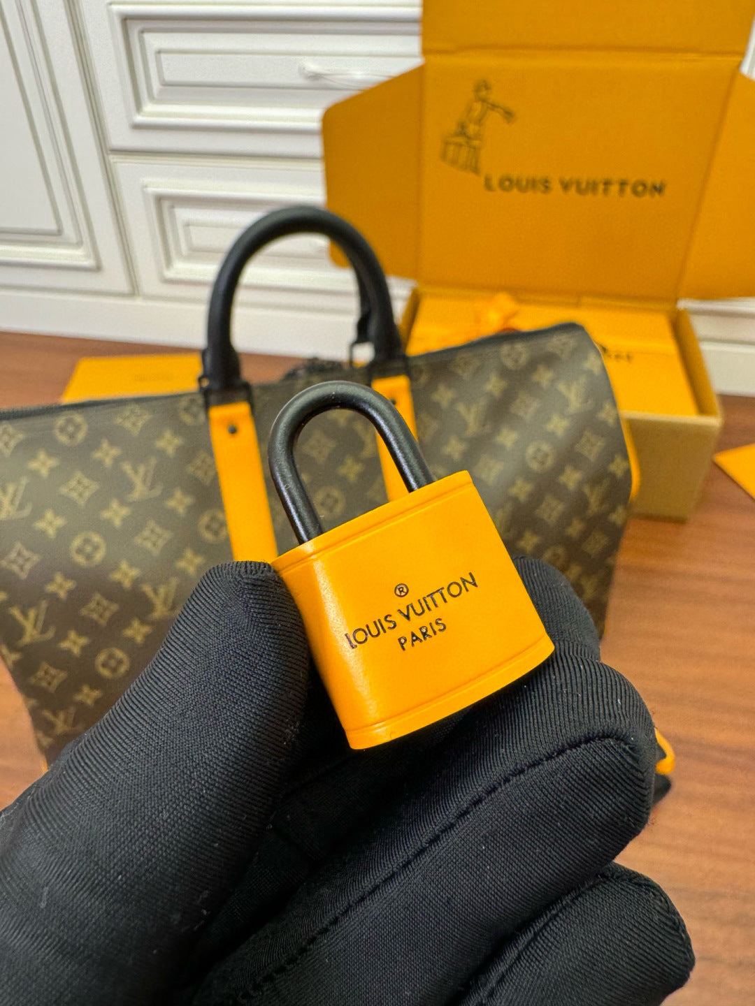 LV Keepall Bandouliere 55 M46702