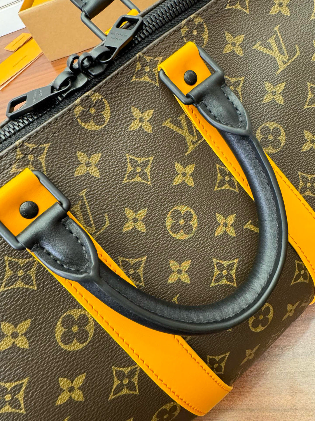 LV Keepall Bandouliere 55 M46702