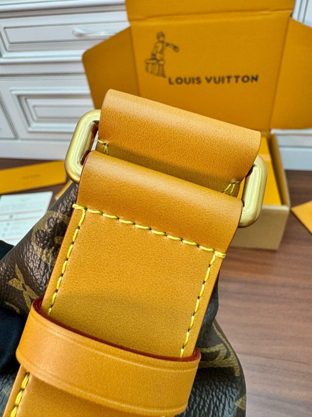 LV rush bumbag M14019
