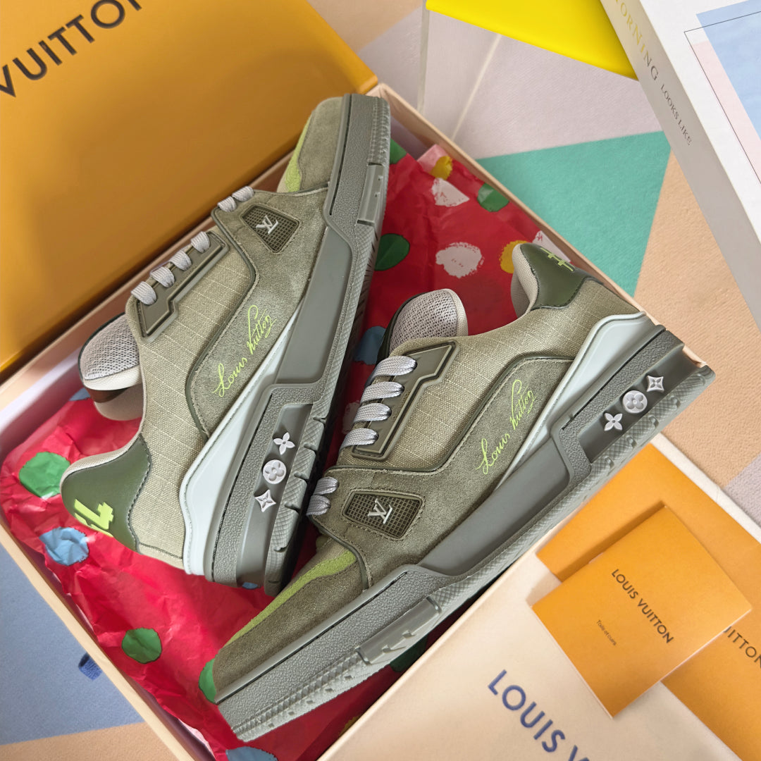 LV Trainer Sneaker 1AHTG3