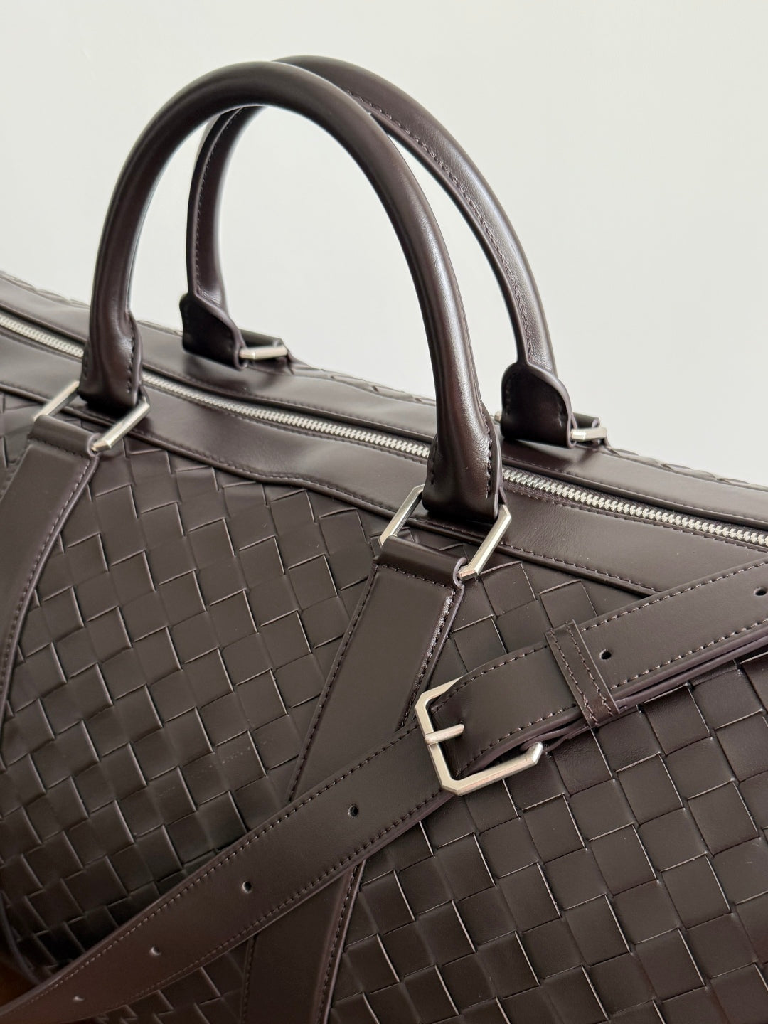 Bottega Veneta Intrecciato Cabin Duffle borwn leather
