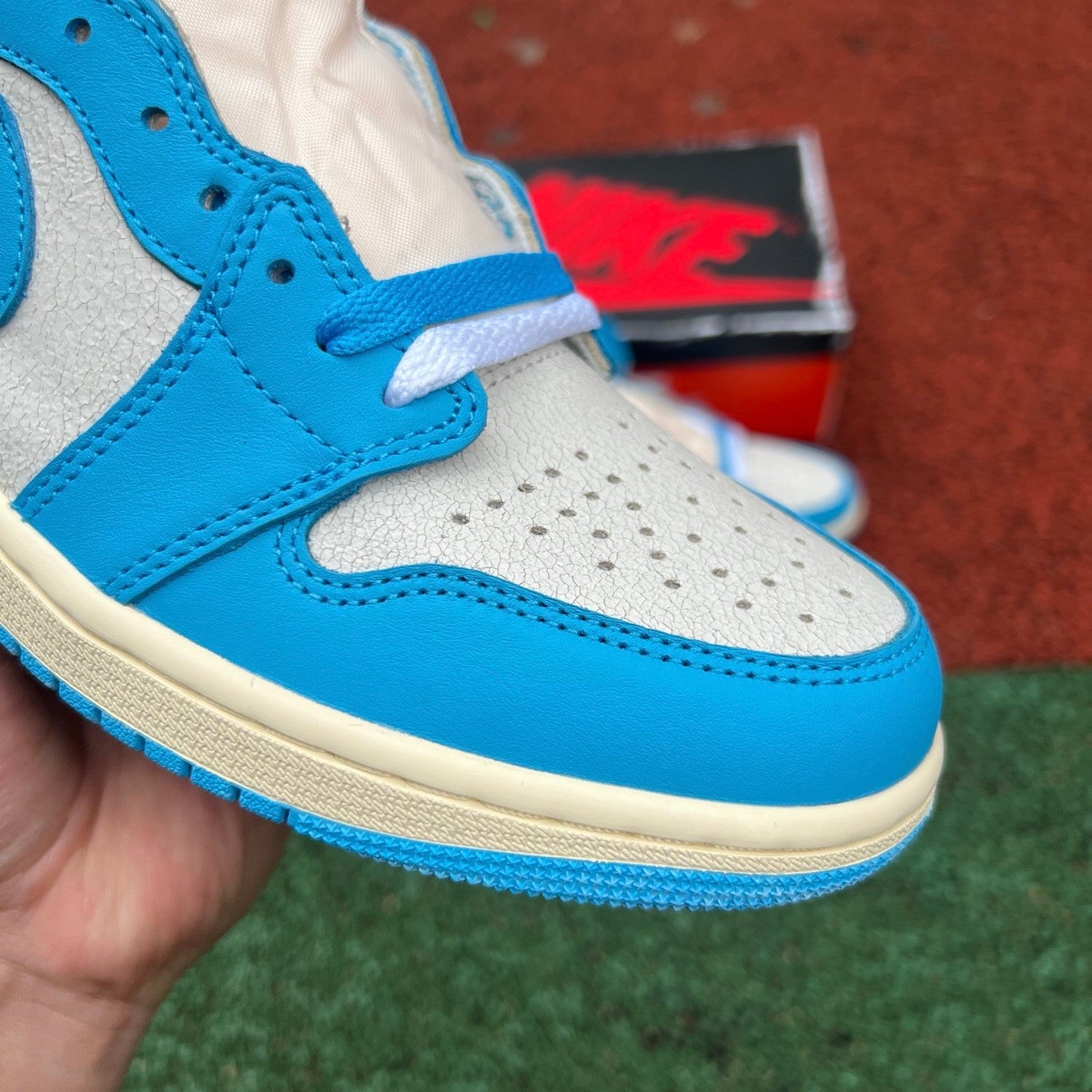 Air Jordan 1 Retro High OG 'UNC Reimagined'