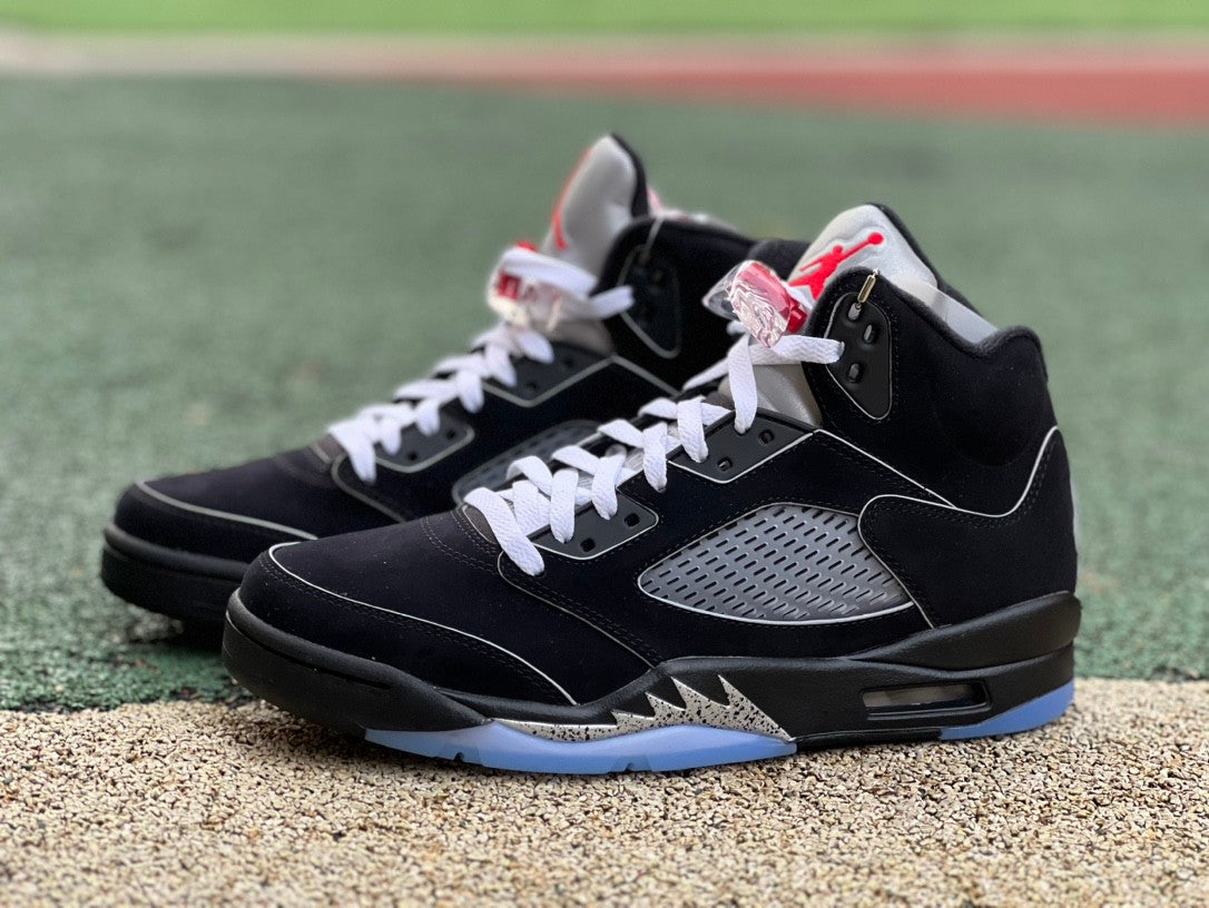 Air Jordan 5 Retro OG 'Black Metallic Reimagined'