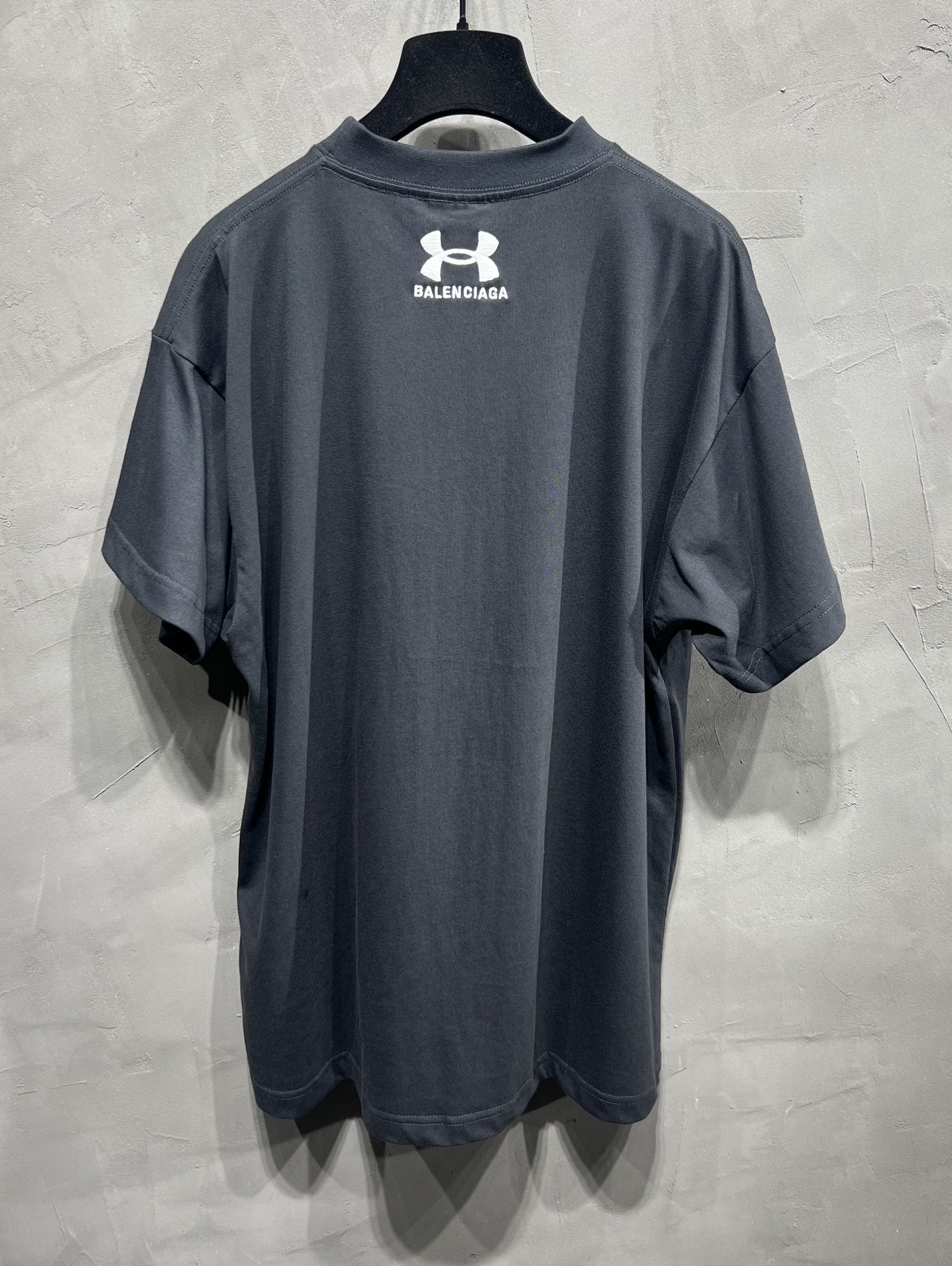 BALENCIAGA UNDER ARMOUR® T-SHIRT OVERSIZED FIT IN BLACK/WHITE