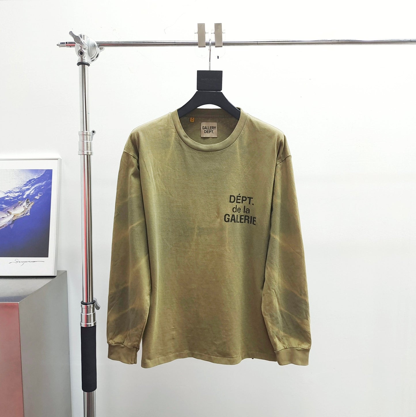Gallery Dept. FRENCH L/S TEE OLIVE