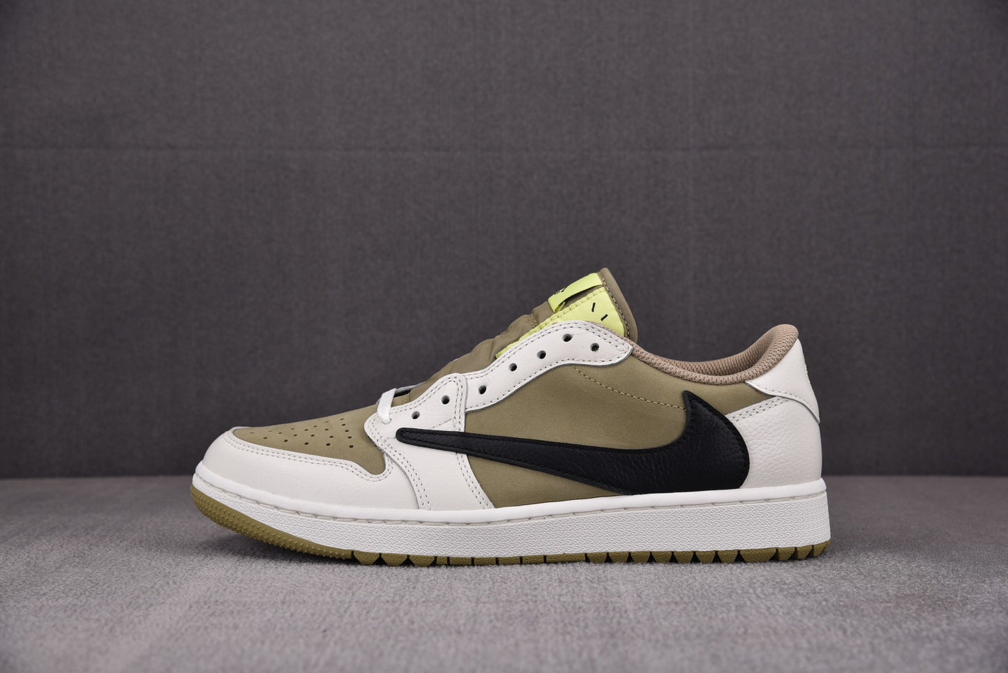 Travis Scott x Air Jordan 1 Low Golf 'Neutral Olive'