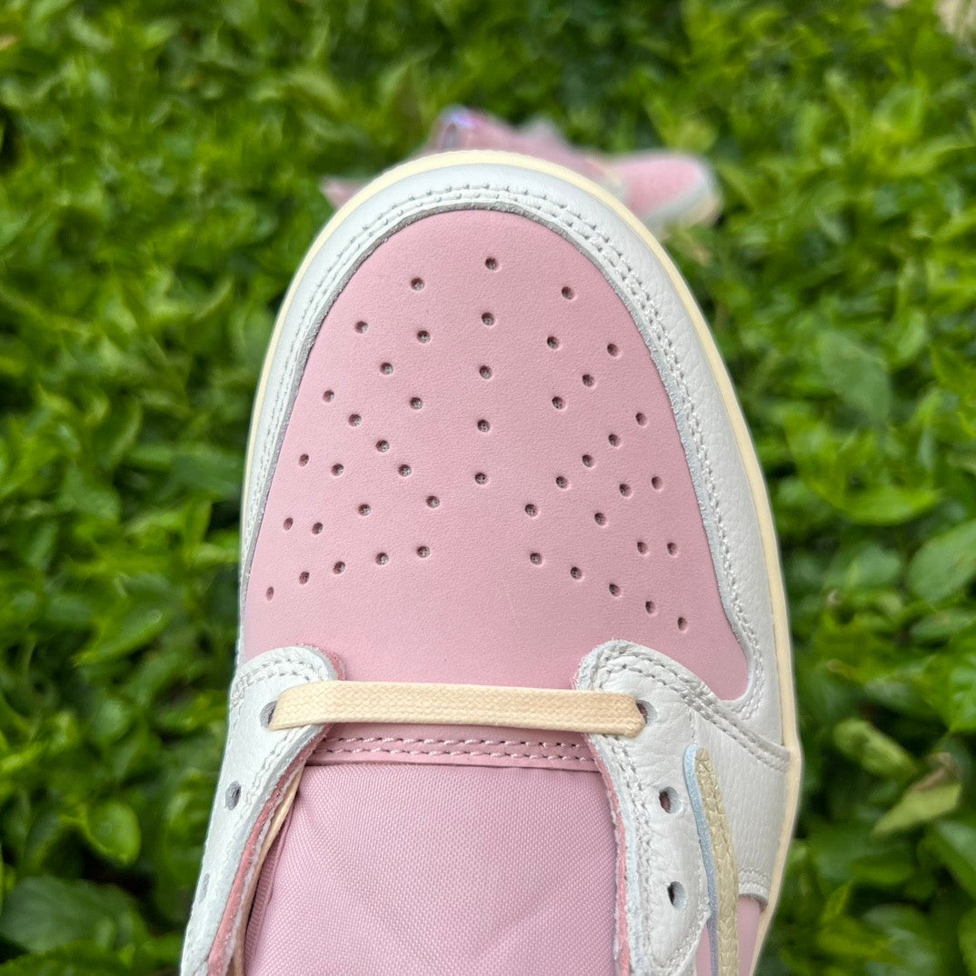 Travis Scott x Air Jordan 1 Low OG "Shy Pink" 2025