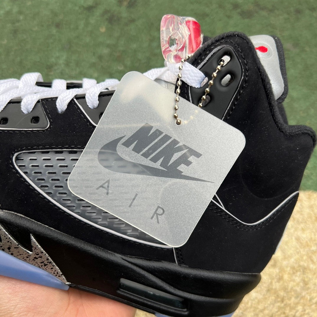 Air Jordan 5 Retro OG 'Black Metallic Reimagined'