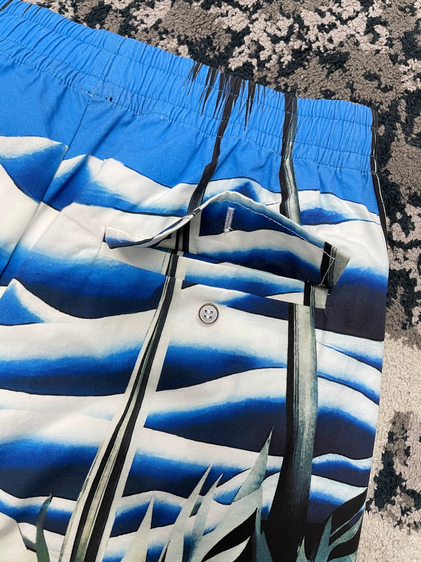 Louis Vuitton paradise islands collection Shorts