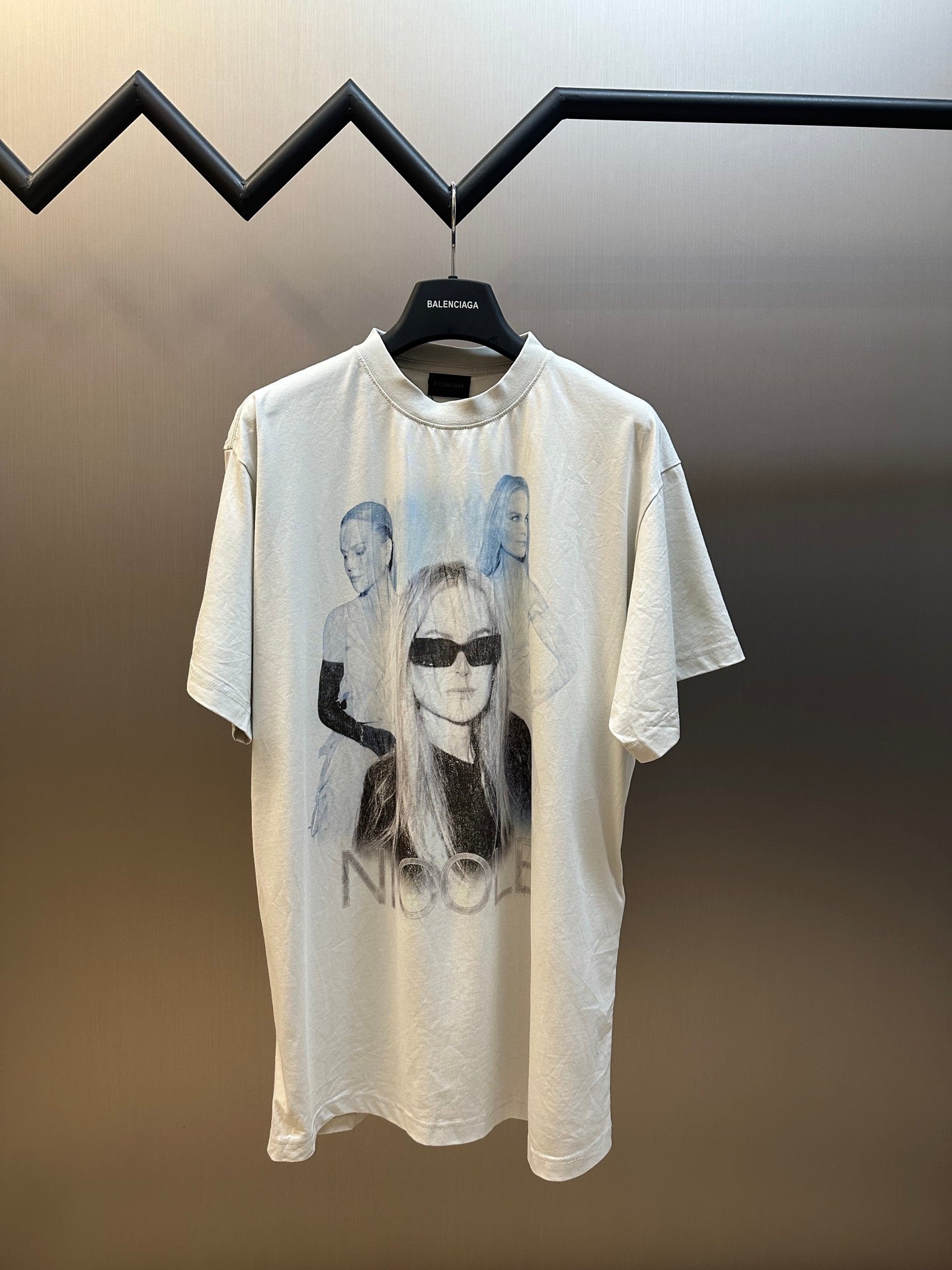 BB Nicole Boxy T-shirt in White