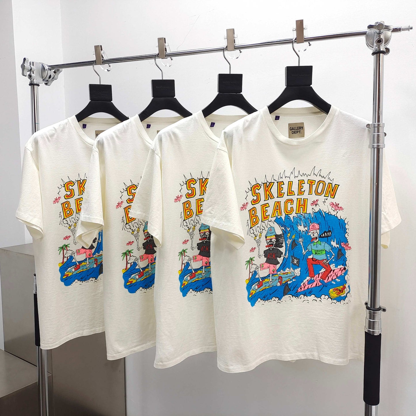 Gallery Dept. SKELETON BEACH SURF TEE