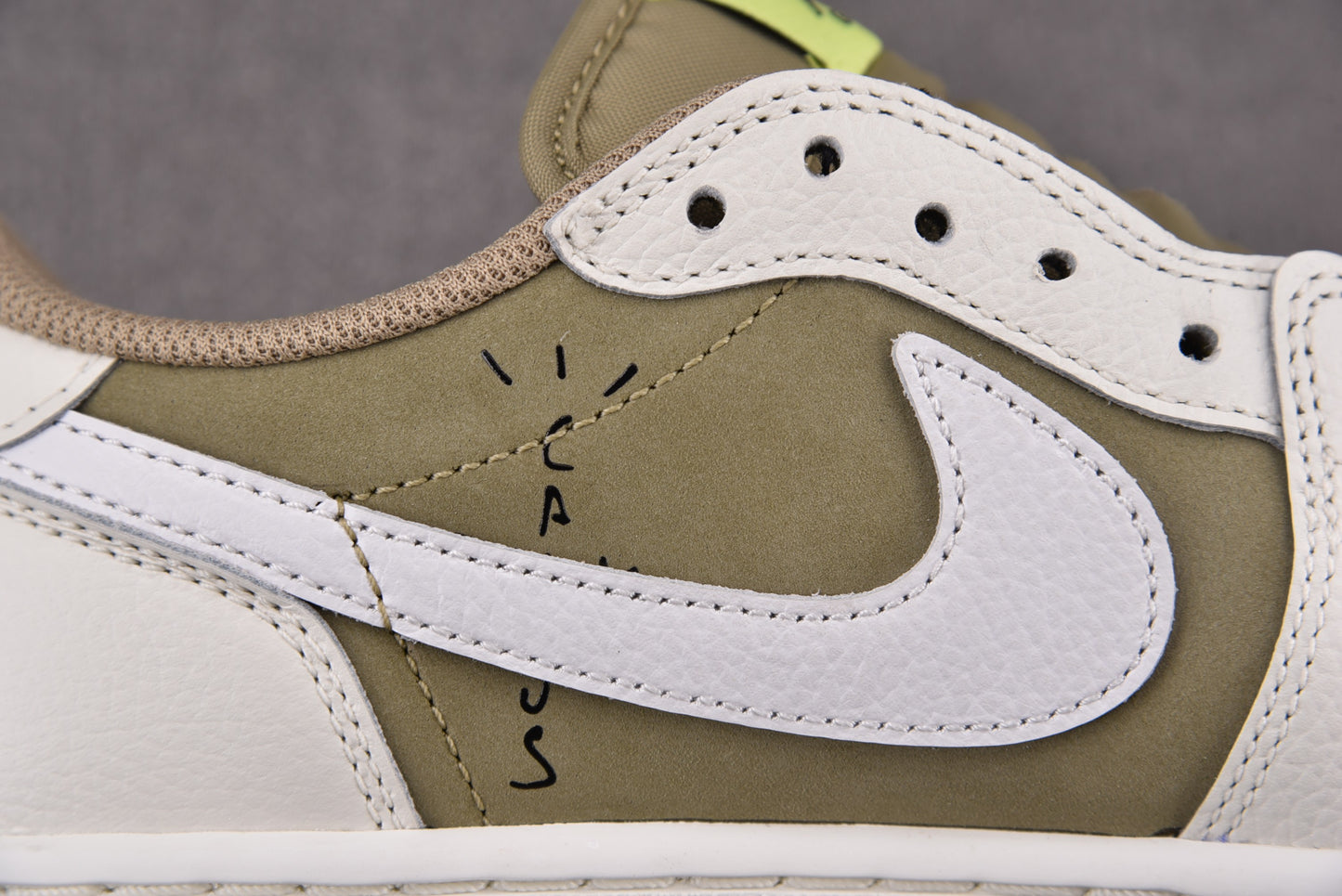 Travis Scott x Air Jordan 1 Low Golf 'Neutral Olive'