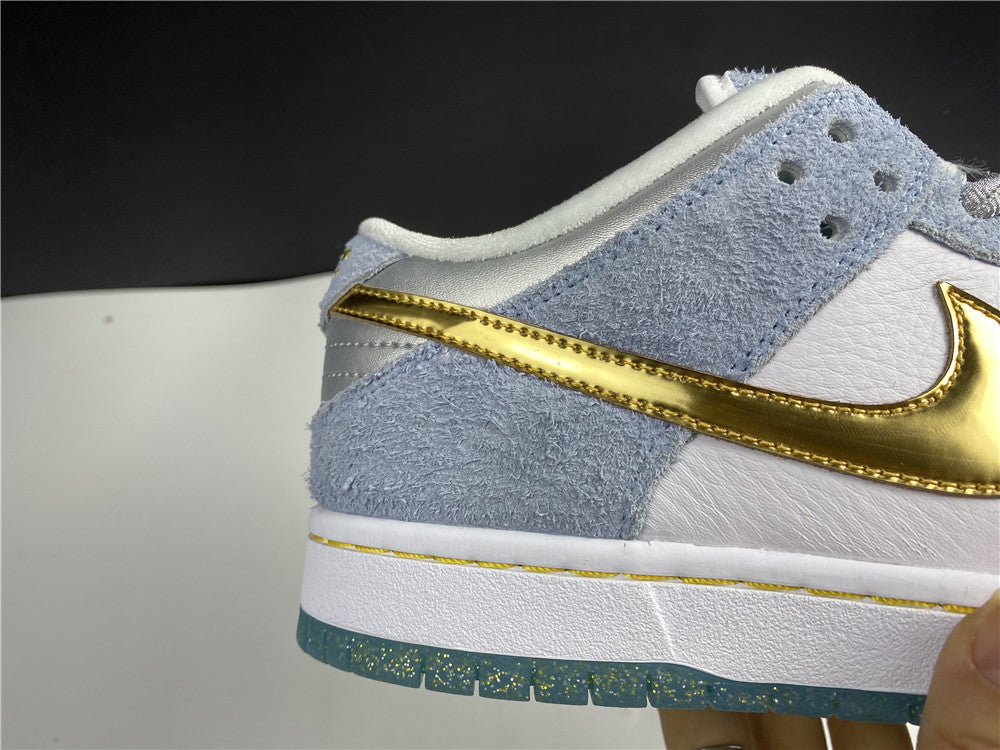 Sean Cliver x Dunk Low SB 'Holiday Special' Sample
