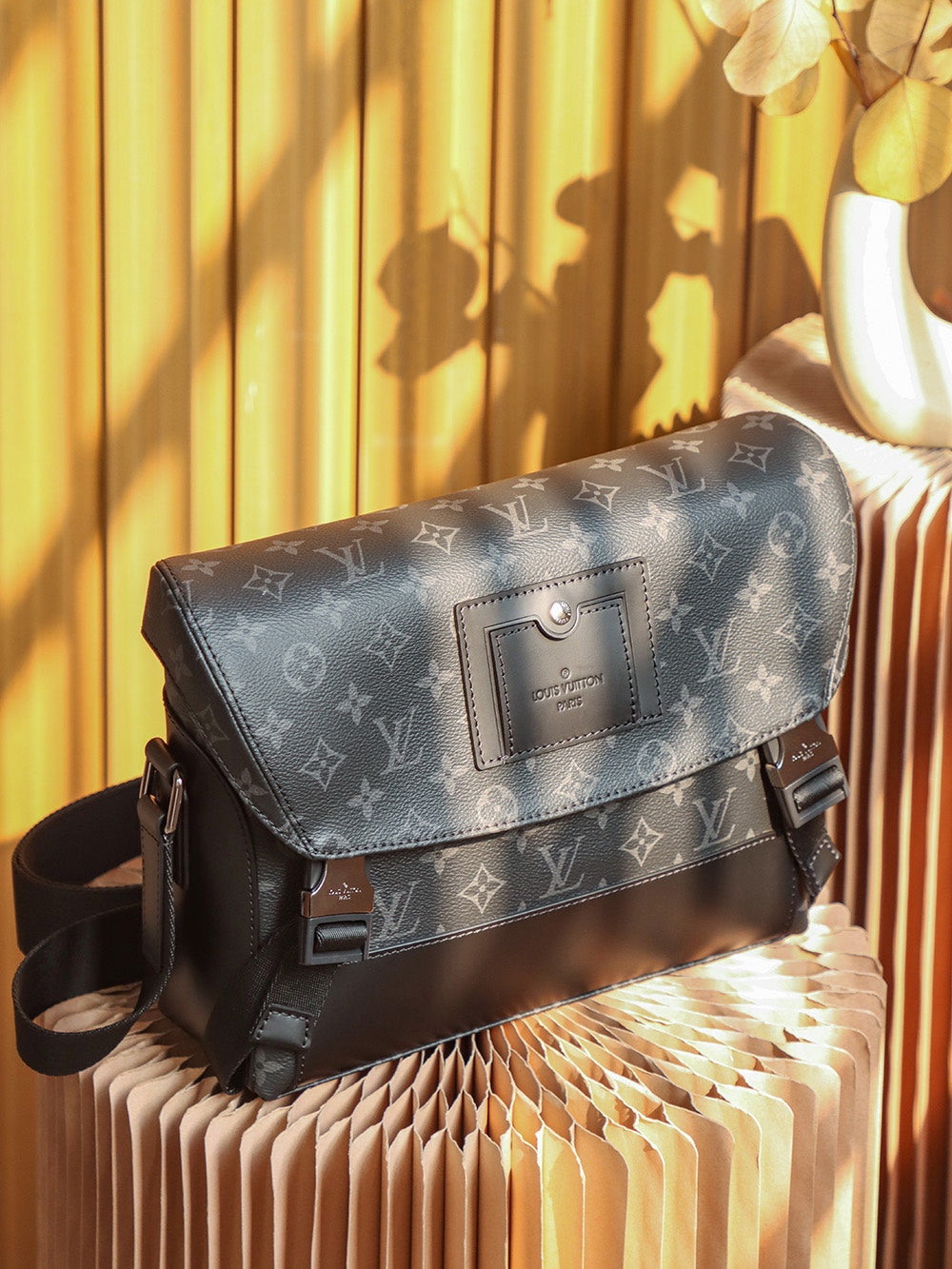 Louis Vuitton Messenger PM Voyager M40511