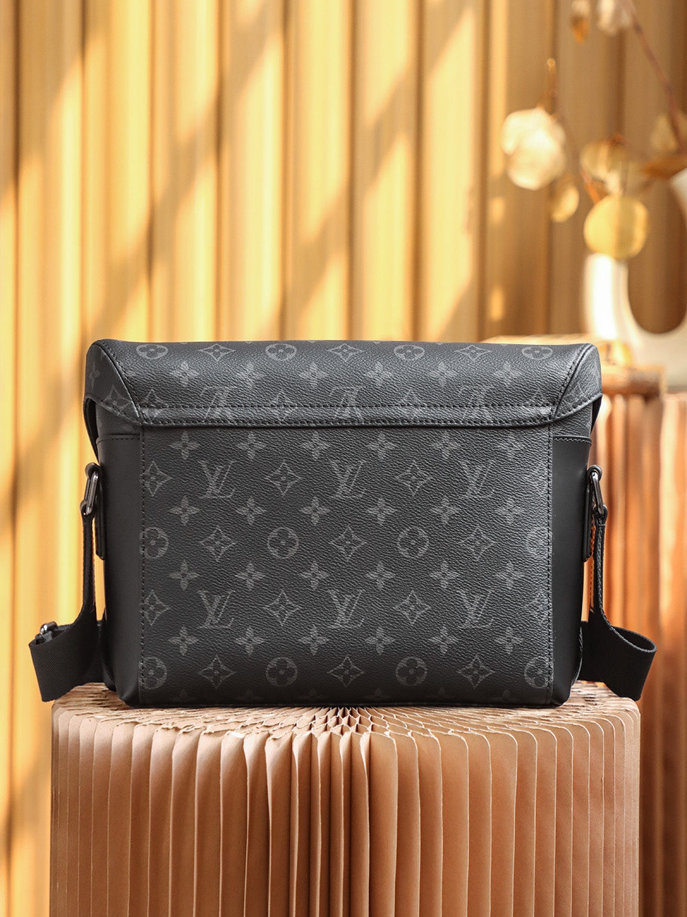 Louis Vuitton Messenger PM Voyager M40511