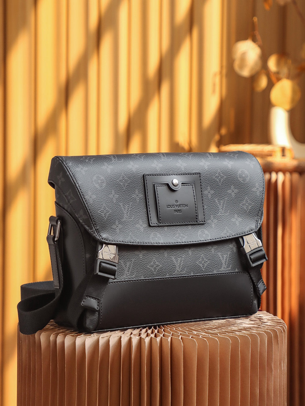 Louis Vuitton Messenger PM Voyager M40511
