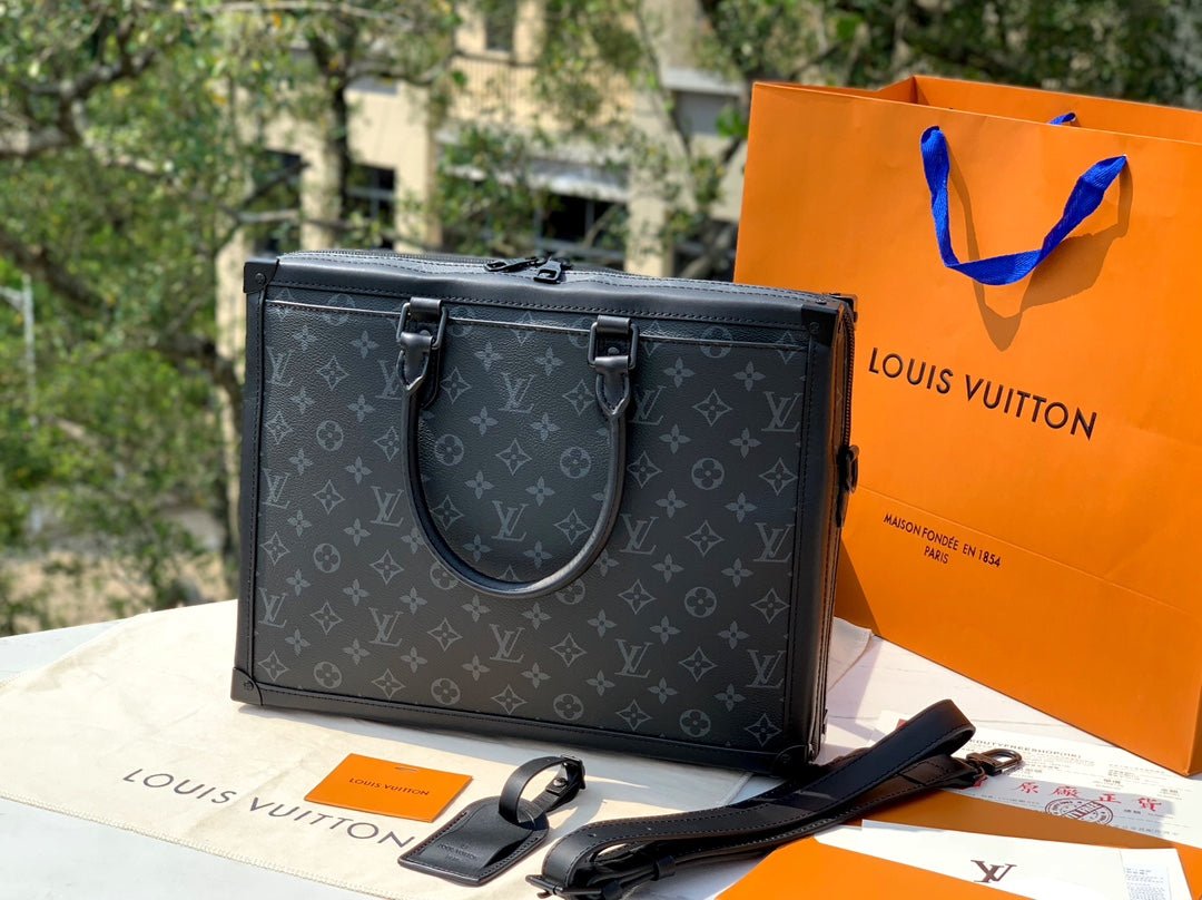 Louis Vuitton Soft trunk Briefcase monogram
