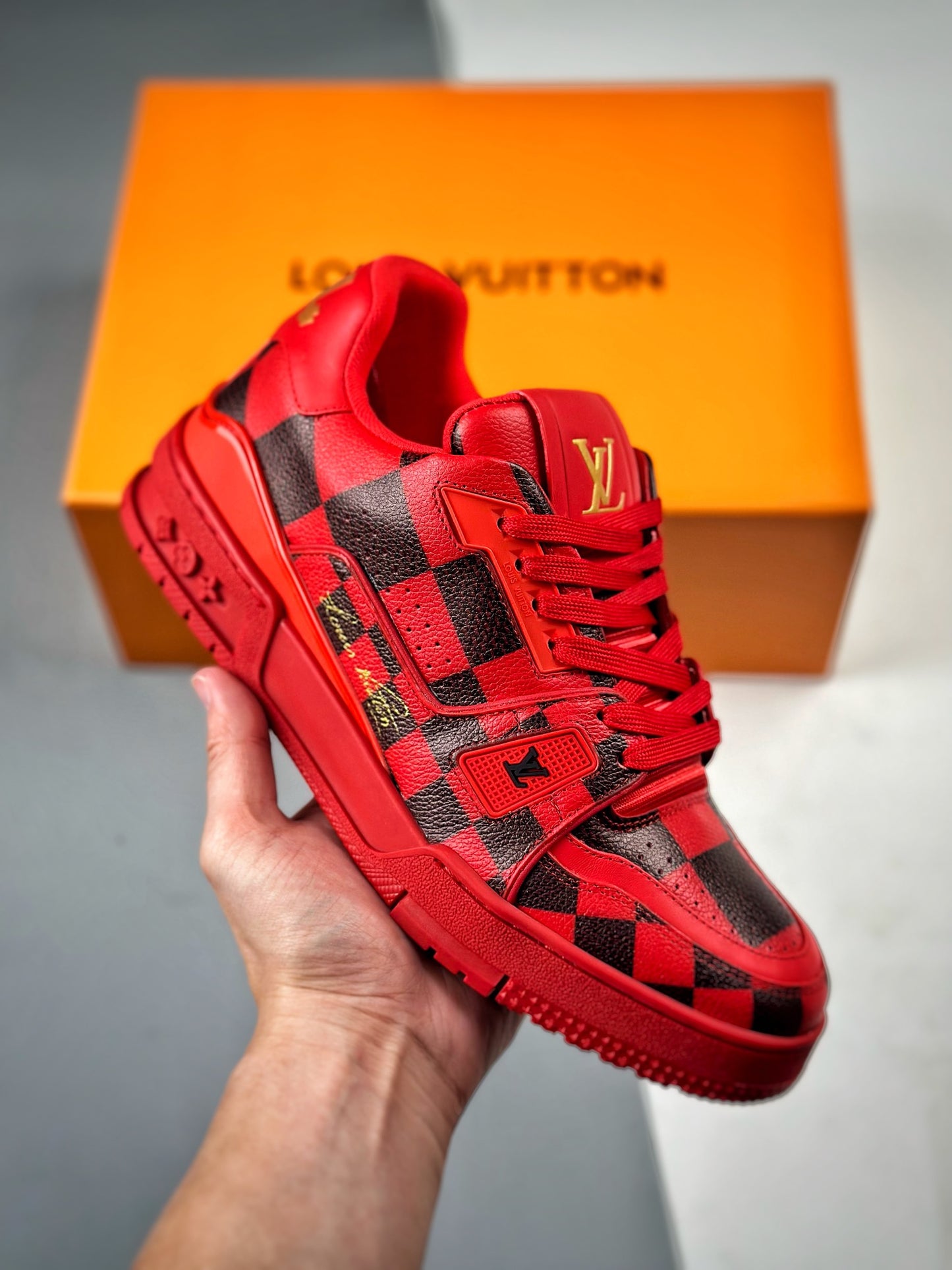 Louis Vuitton trainer sneakers 1ACN44