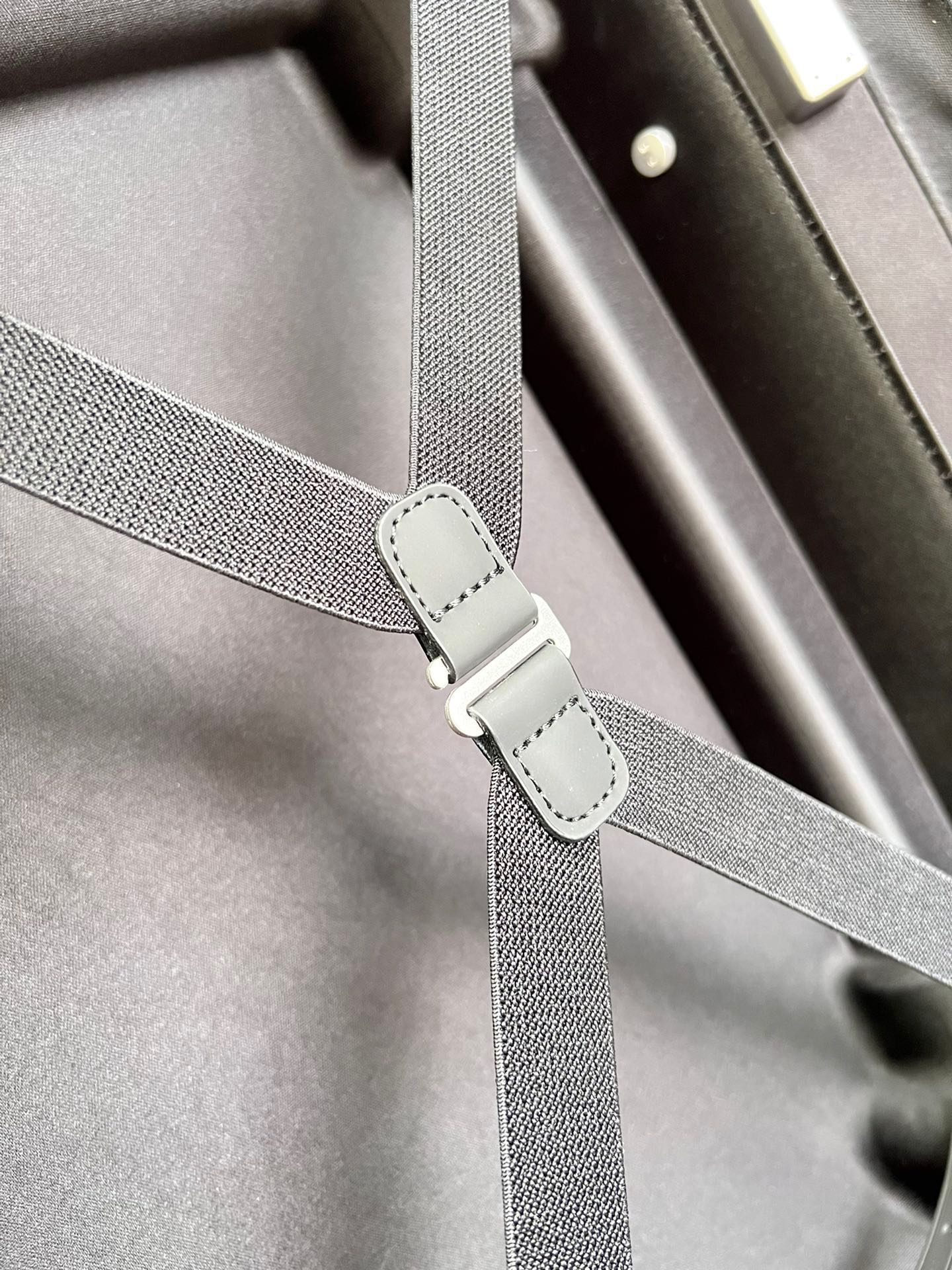 LV Horizon 70 M23303