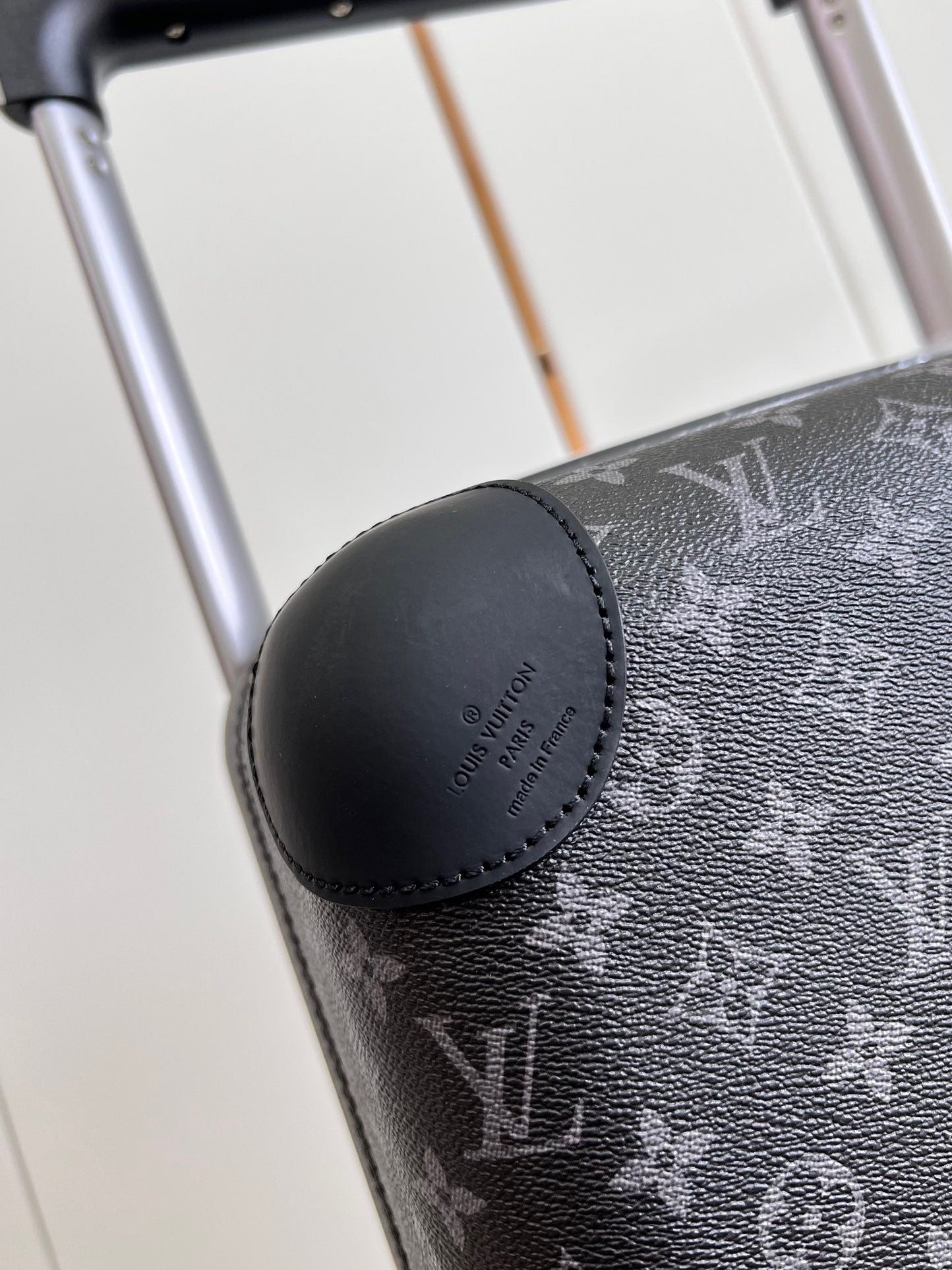 LV Horizon 70 M23303