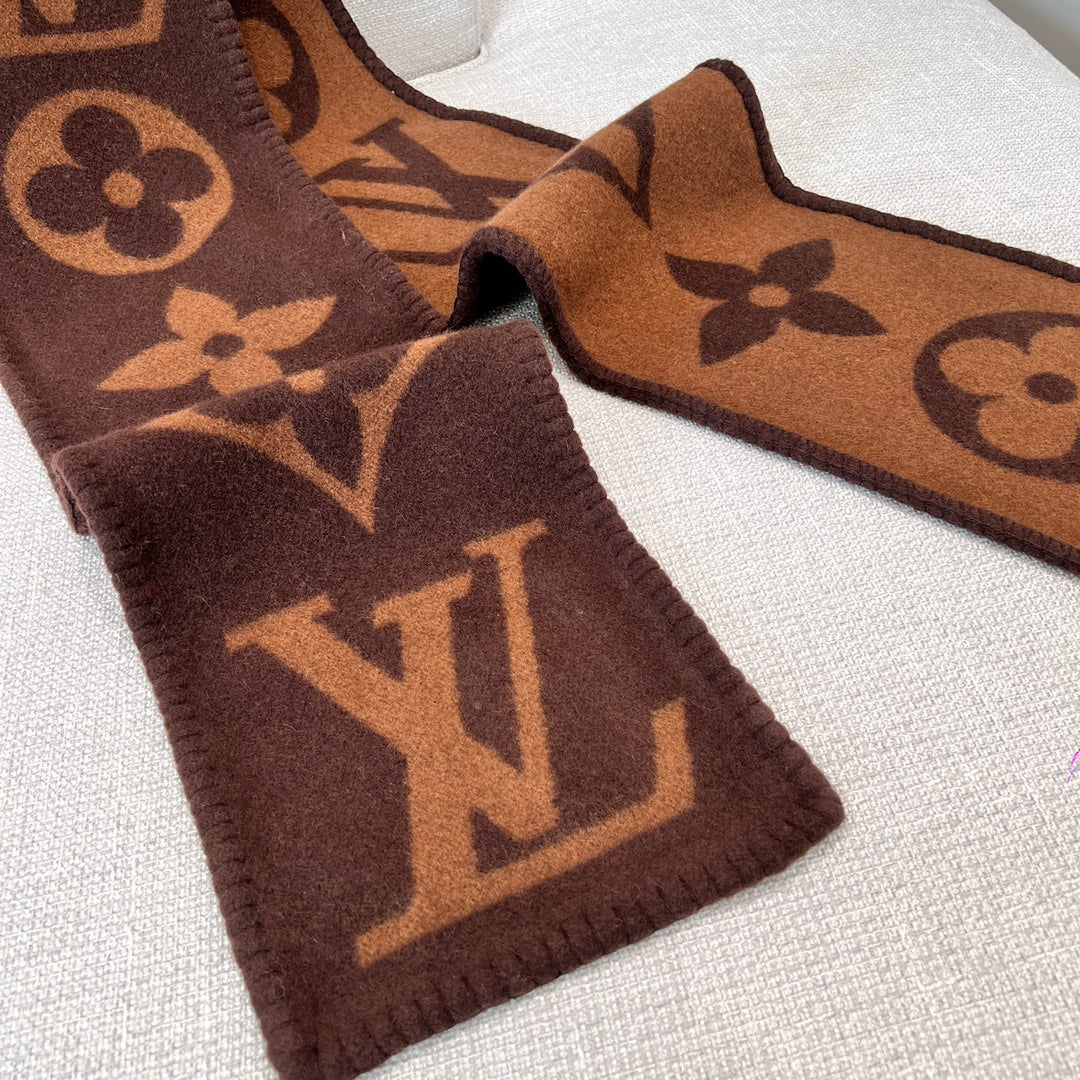 LV Sweet Dreams Scarf M77379