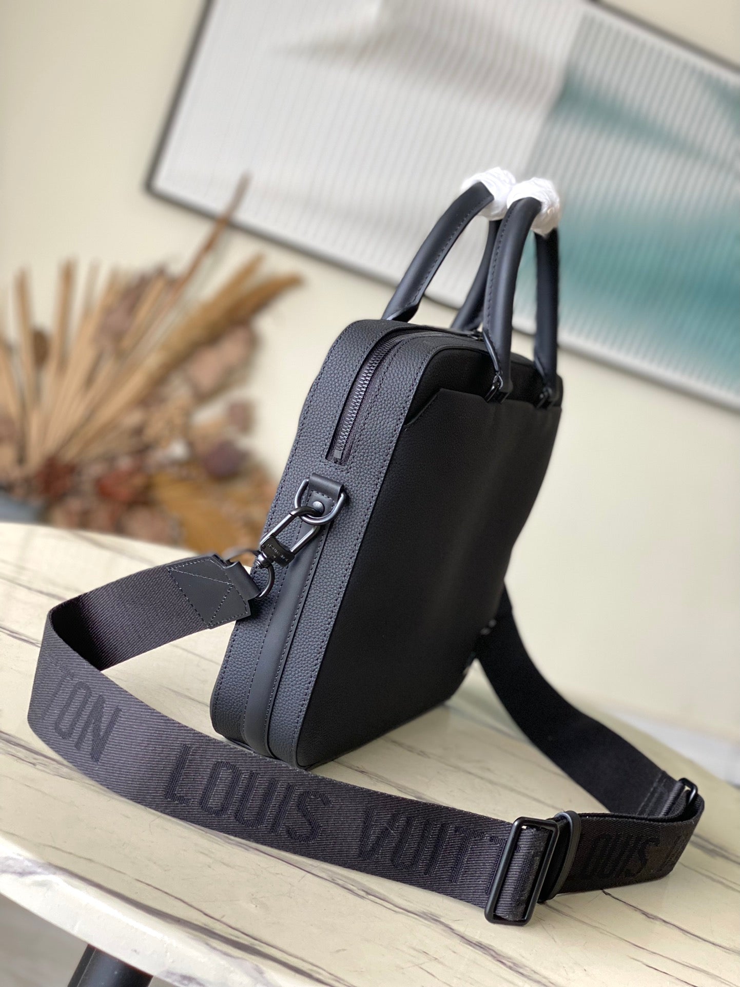 LV Pilot Briefcase M23778