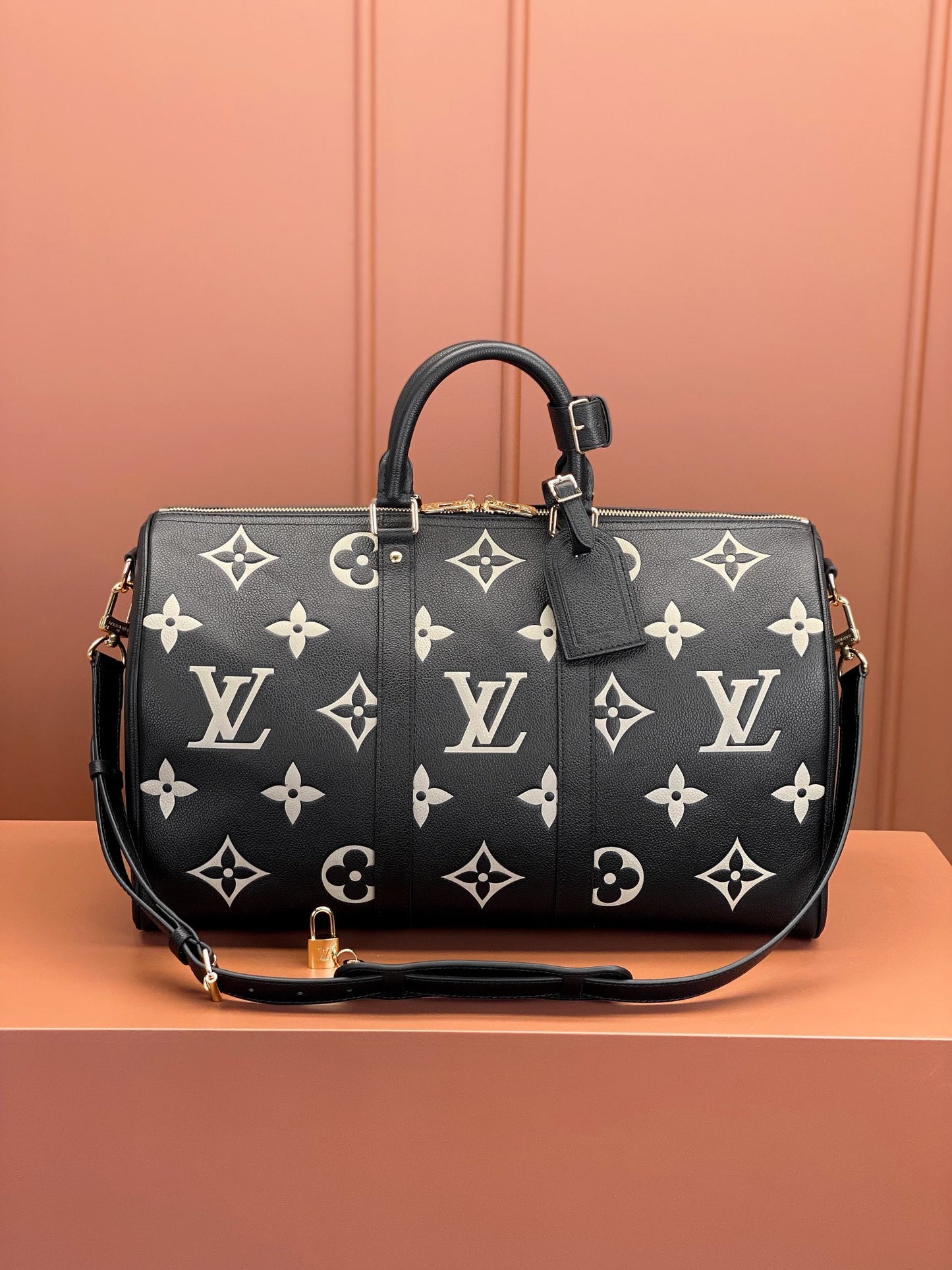 LV Keepall Bandoulière 45 M46670