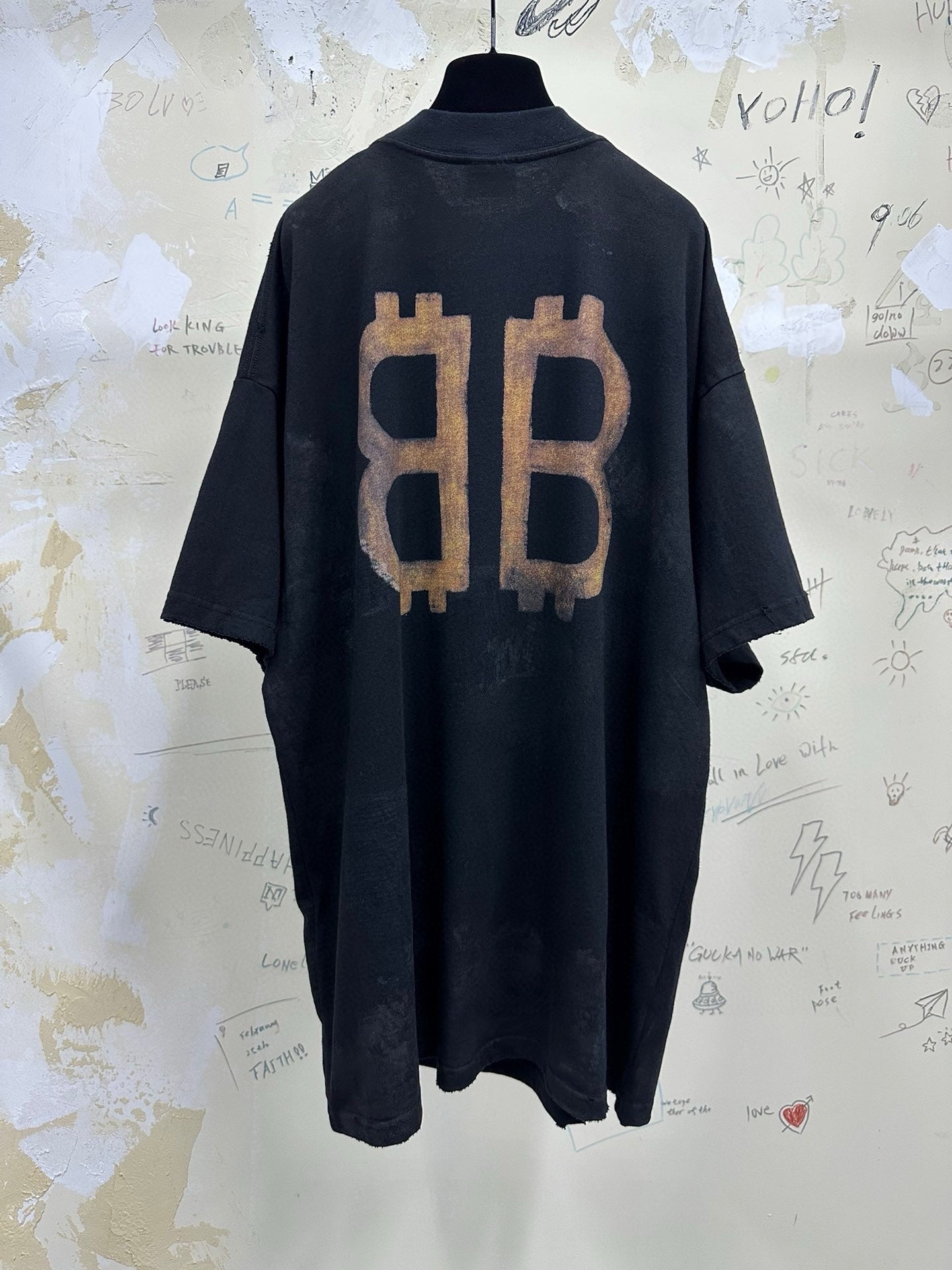 BALENCIAGA CRYPTO T-SHIRT OVERSIZED IN BLACK FADED