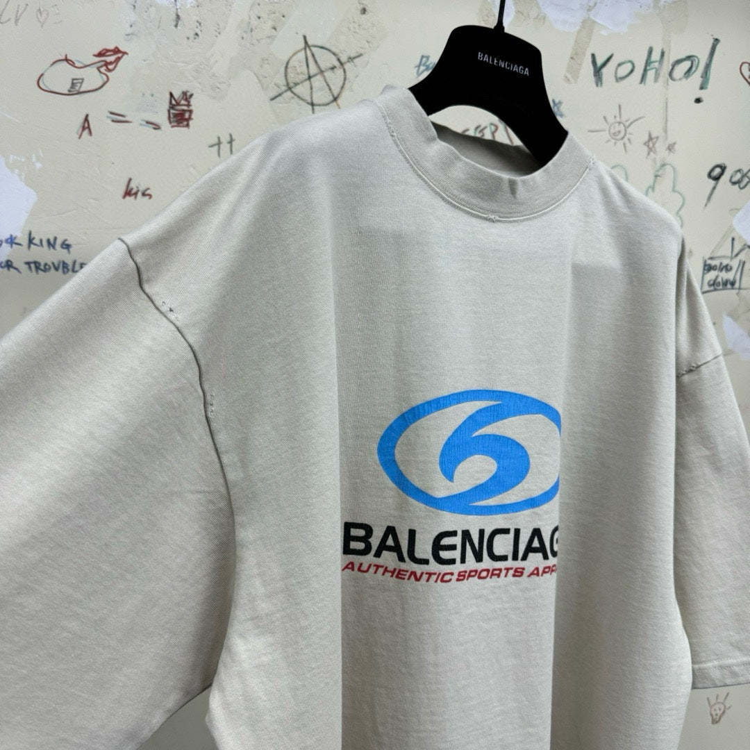 BALENCIAGA SURFER T-SHIRT OVERSIZED IN WHITE